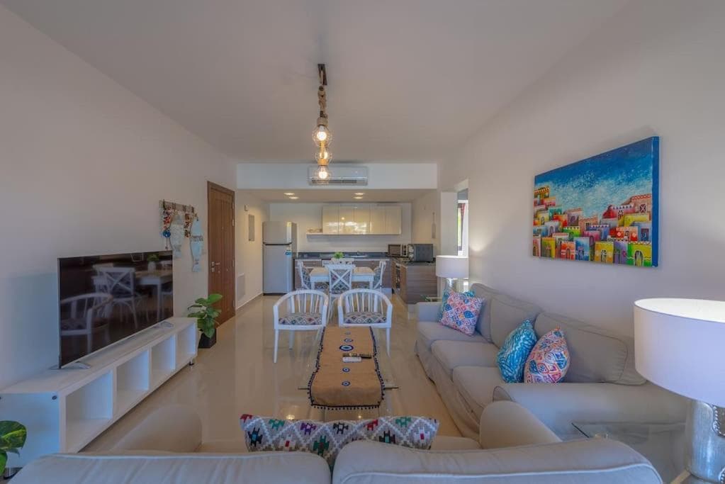Chic 2 BR poolside Apartment at G-crib El Gouna photo 6
