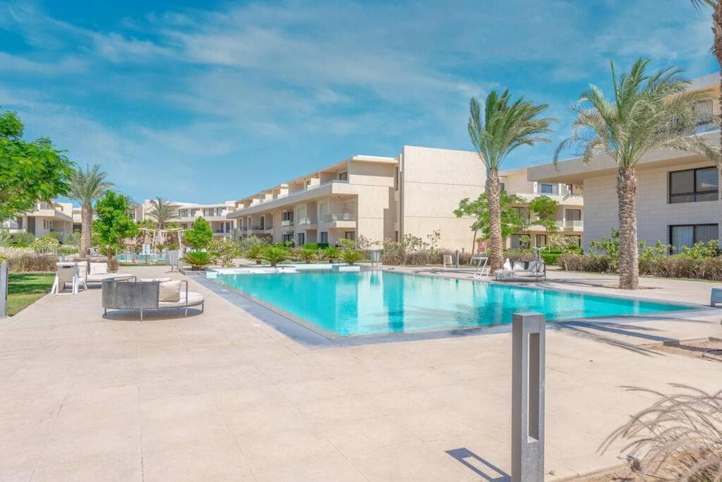 Chic 2 BR poolside Apartment at G-crib El Gouna photo 3