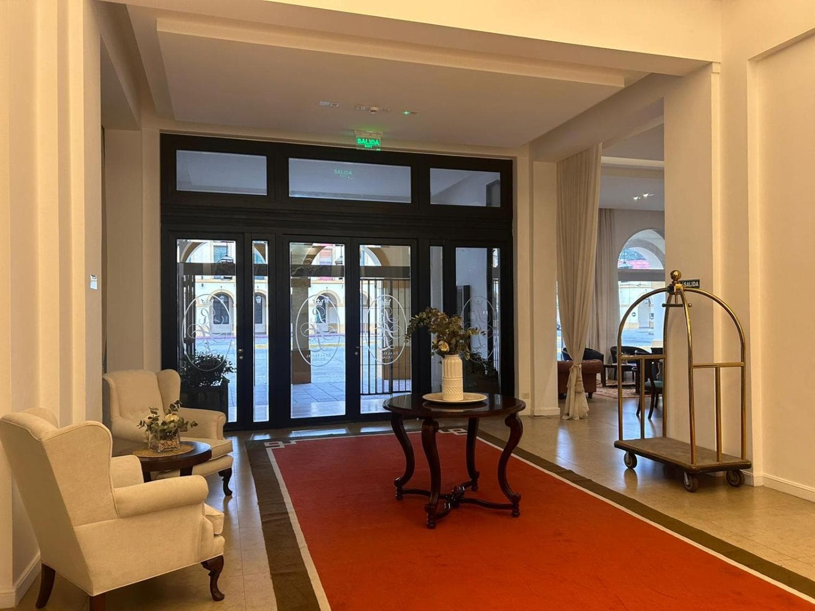 Real Hotel Luján photo 5