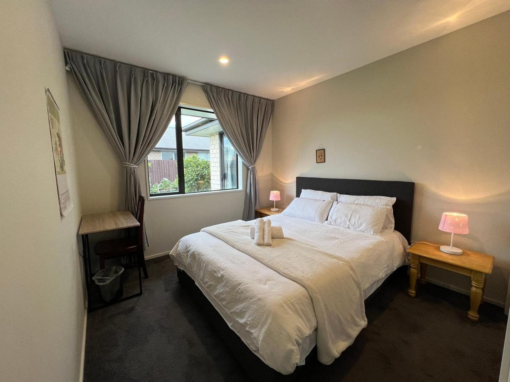 Wigram sunny quiet home photo 2