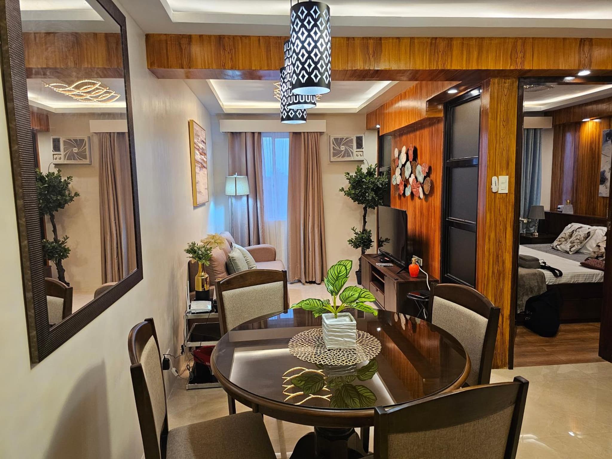 Executive Suite Condo 1 photo 8