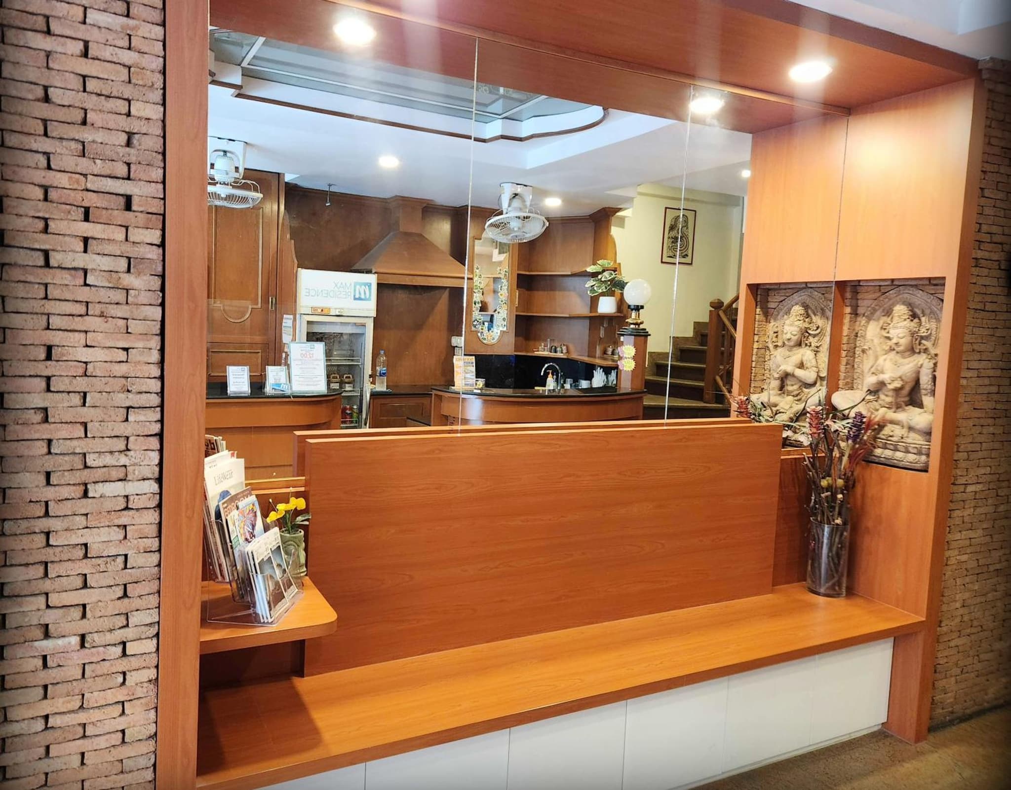 Max Residence photo 7
