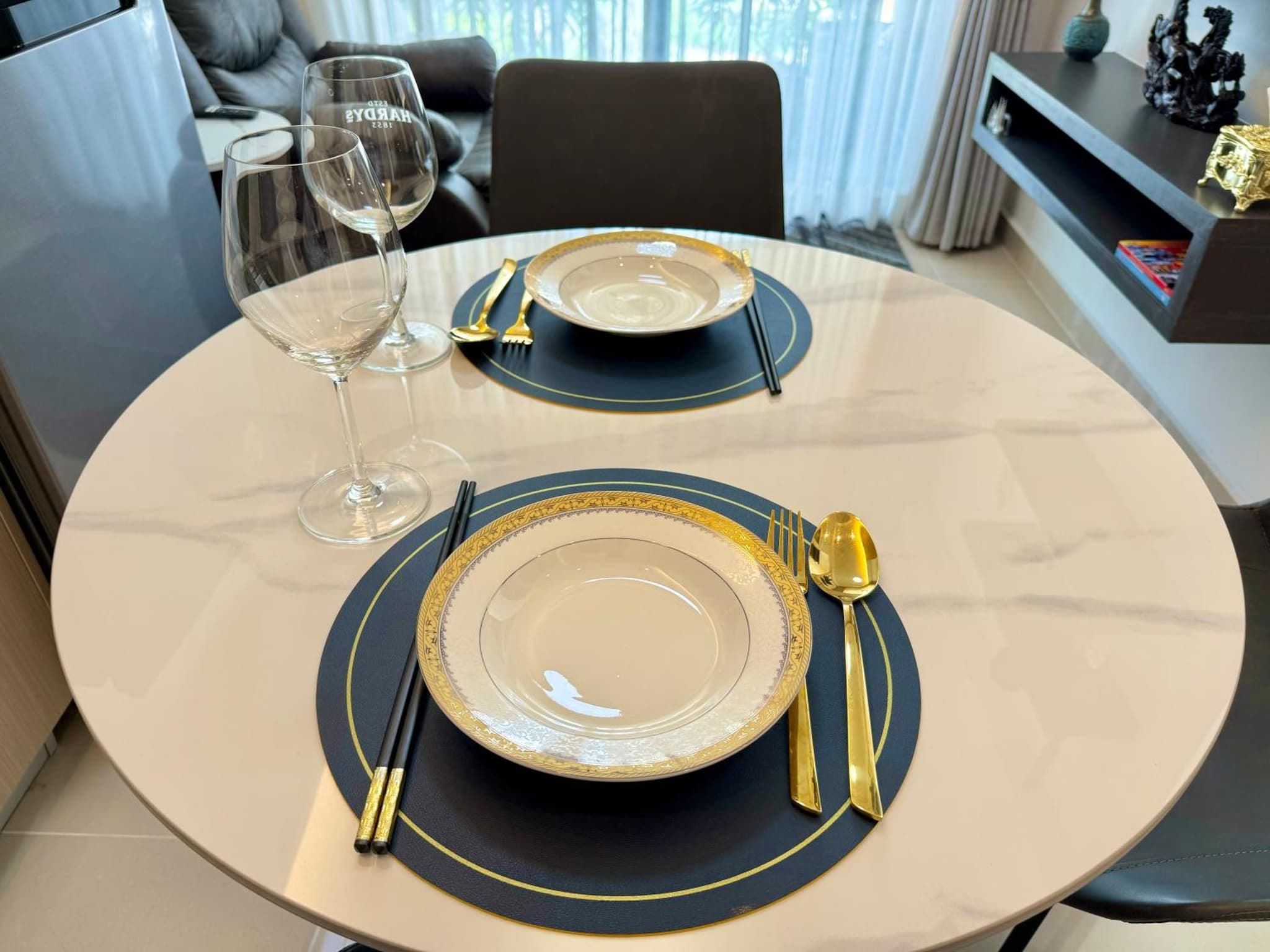 R Residences photo 9