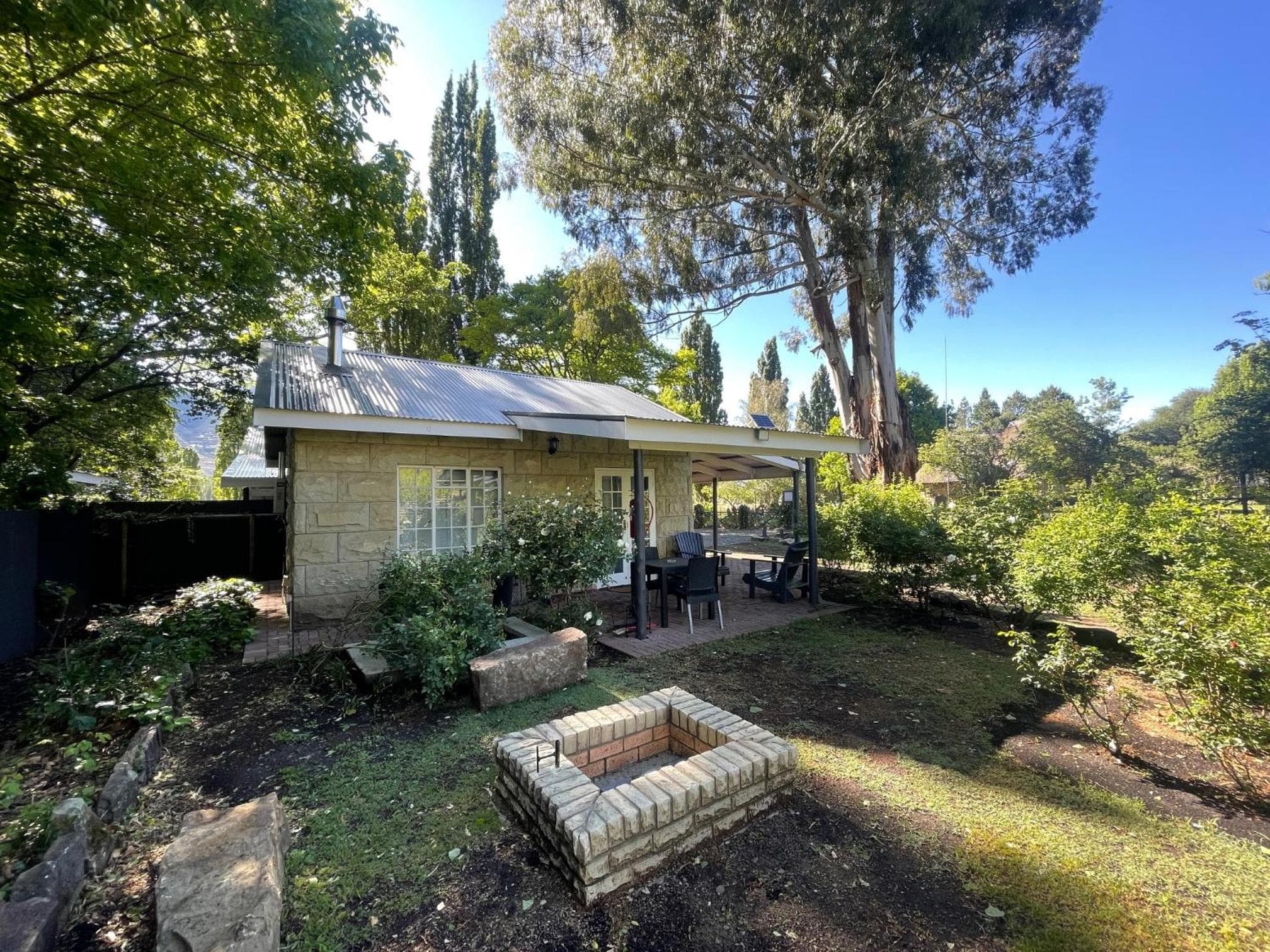 Periwinkle, Grove ,Acorn & Sage Cottages photo 4
