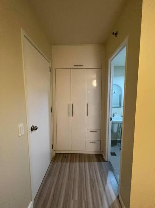 Spacious 2BR at IT Park w Pool & Stream video photo 6
