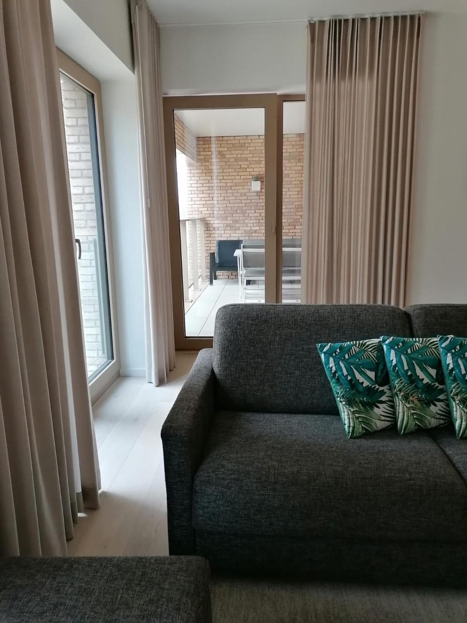 Bartine - modern and spacious flat near the sea, free parking space photo 9