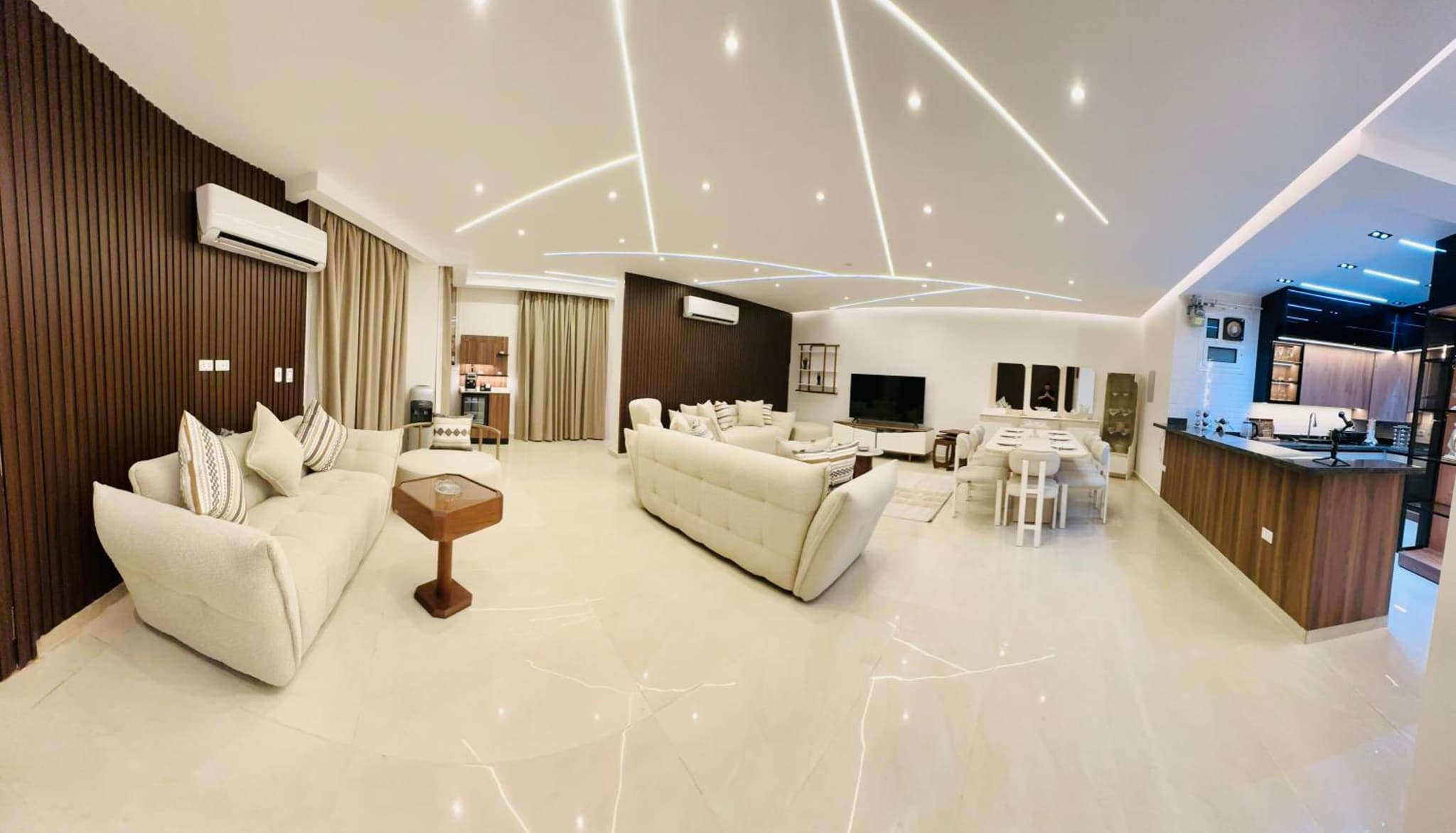 Lux private home Sheikh zayed