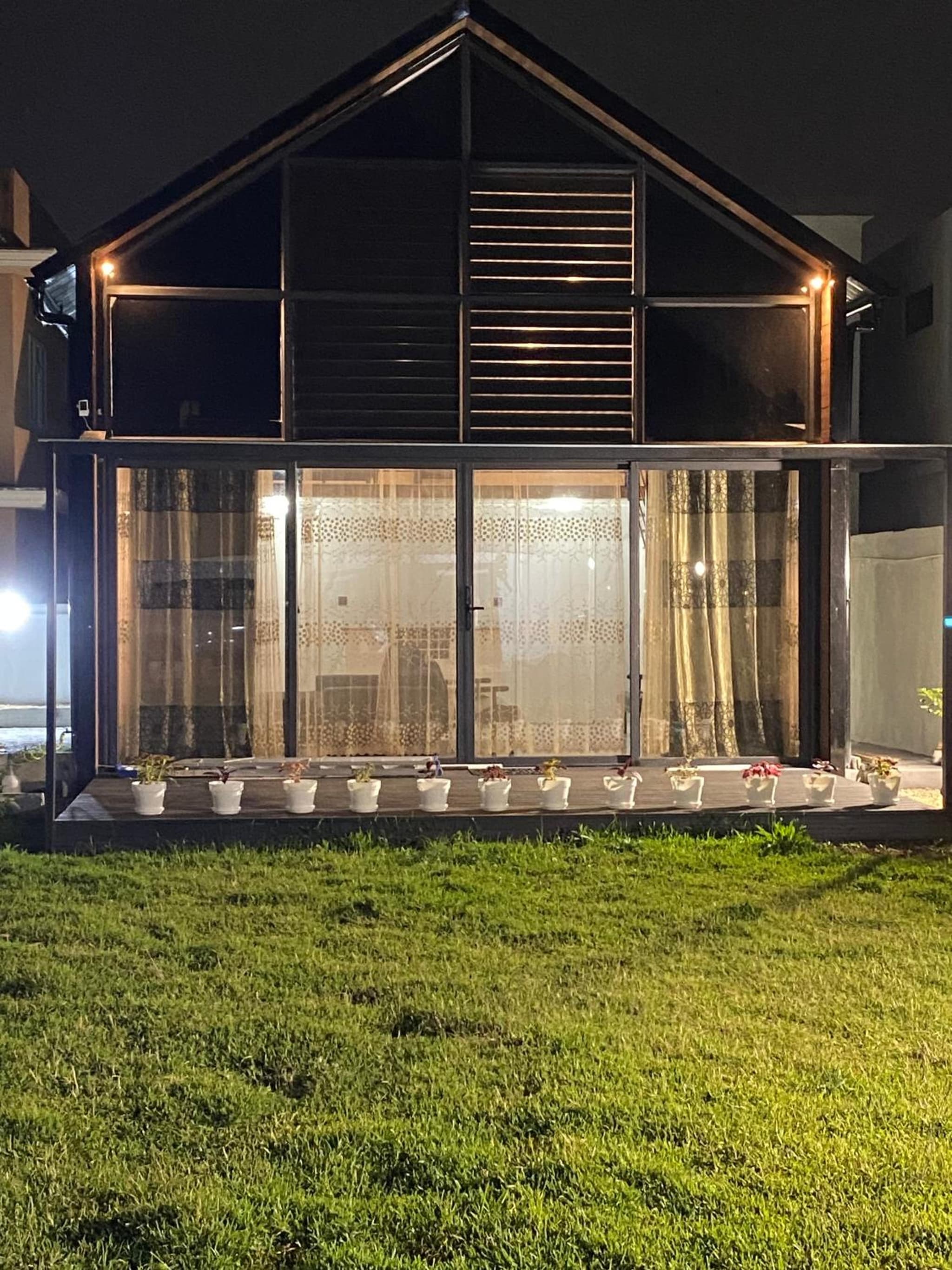 Luxury Home with Garden Oasis photo 2