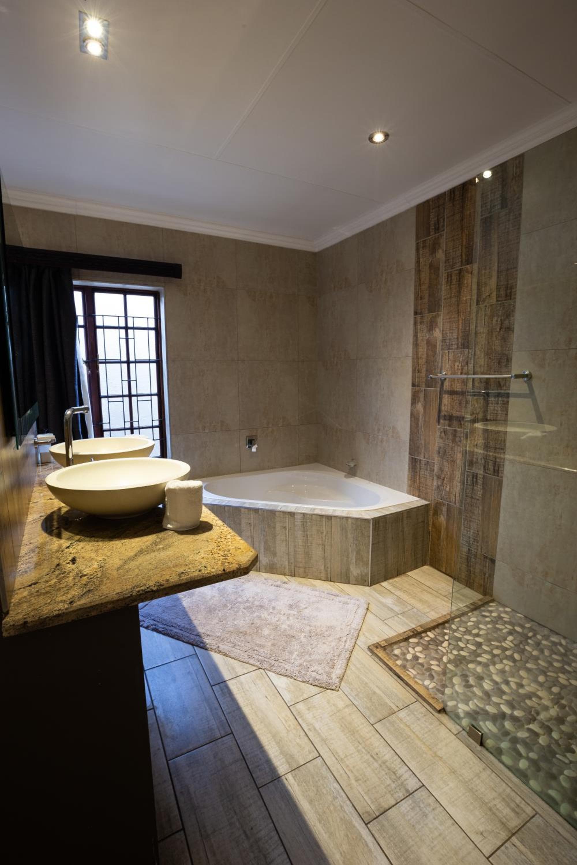 Waterfalls Boutique Hotel photo 9