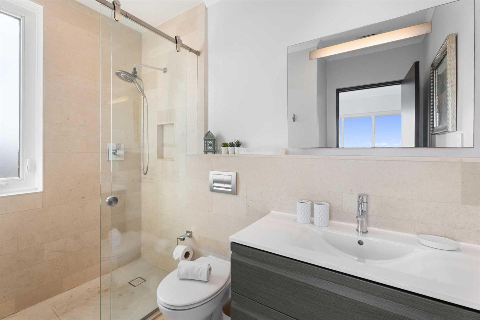 Beach View - Vista Paradiso 2BR condo - LV410 photo 8