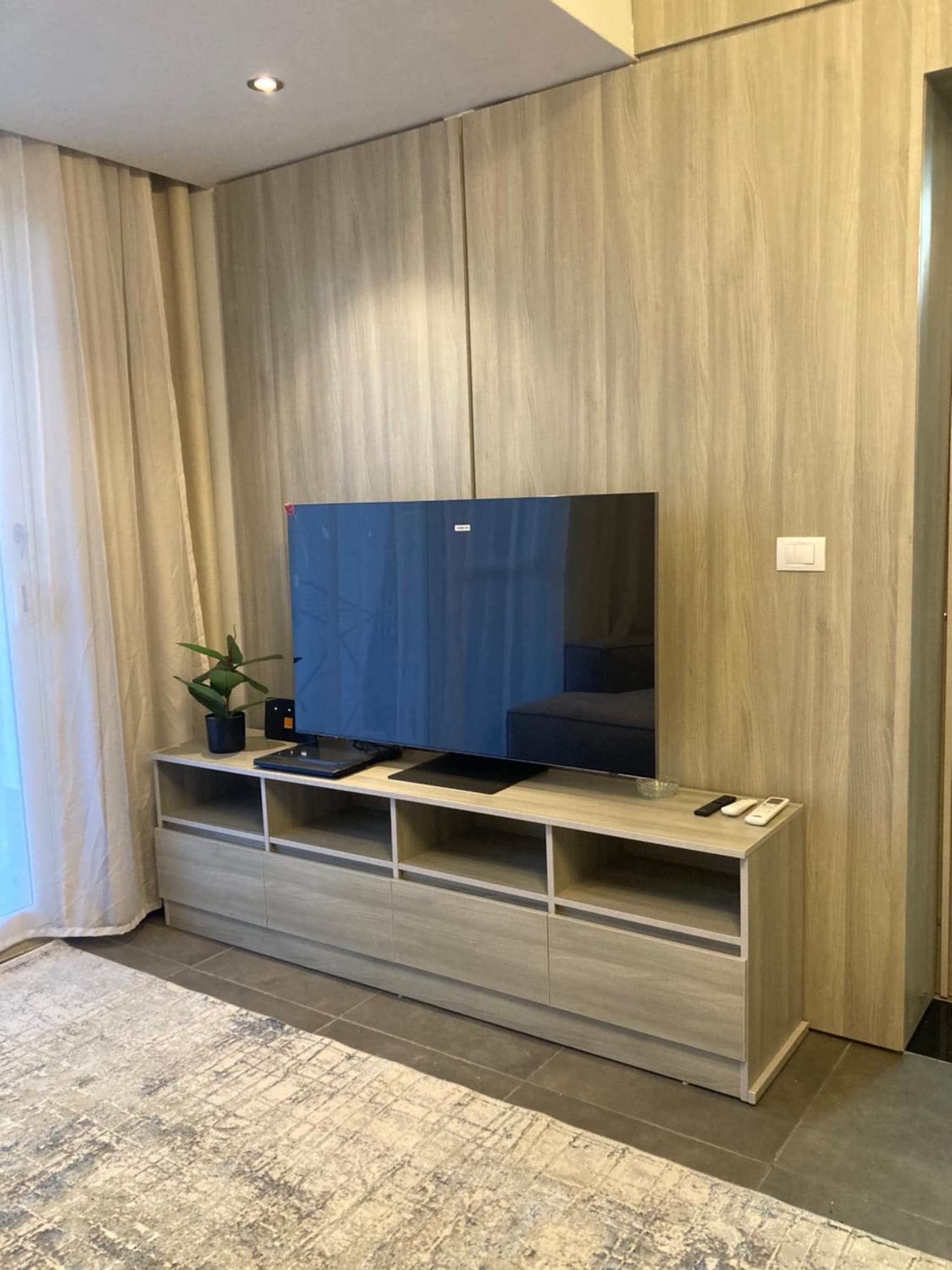 New Modern Apartment photo 6