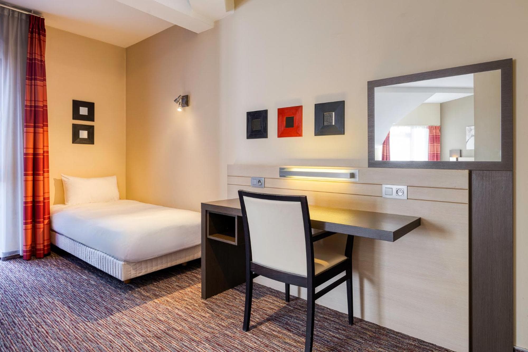 B&B HOTEL Mons Centre photo 8