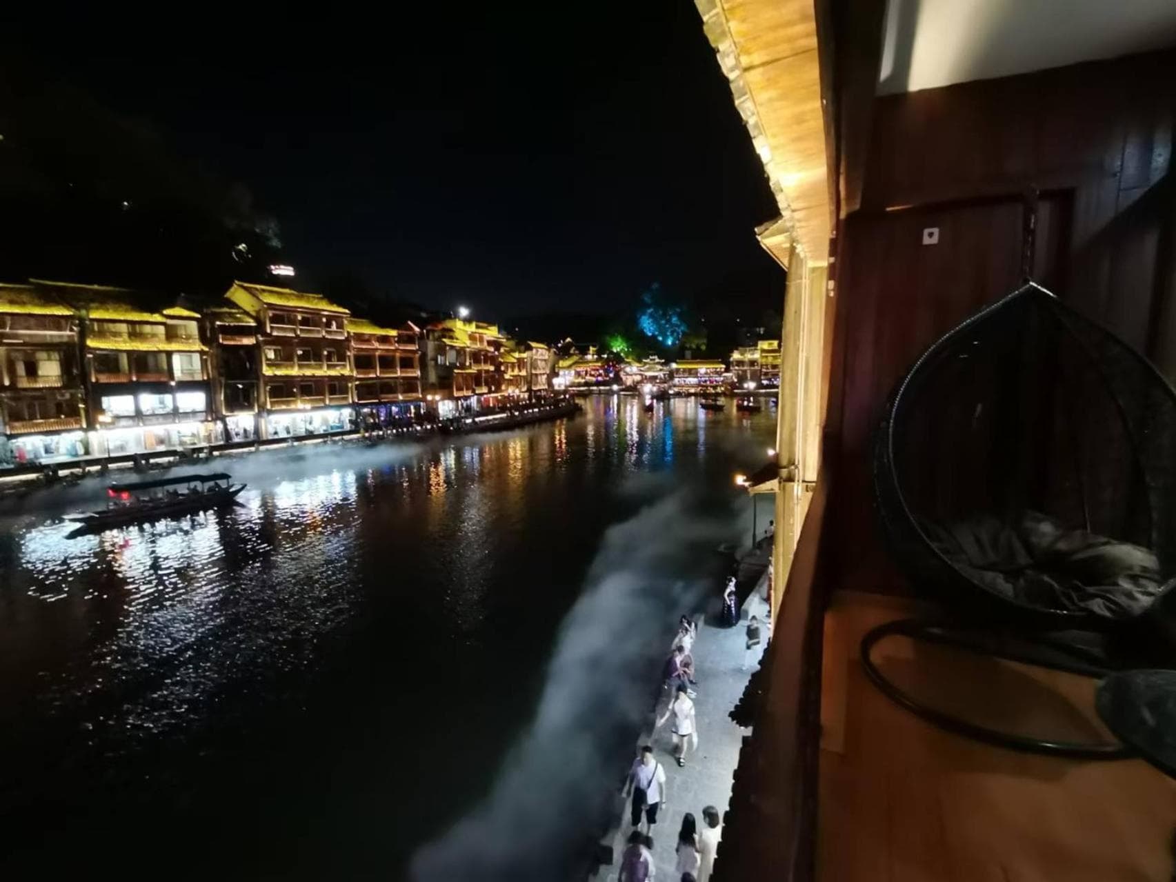 Fenghuang Ancient Town Lazy Cat Riverside Inn photo 2