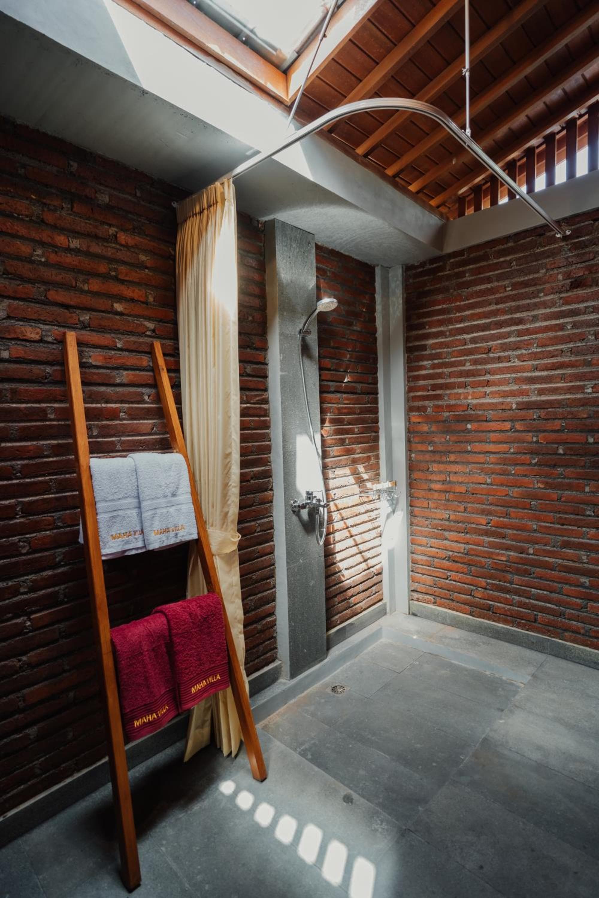 Maha Villa Kelating photo 3