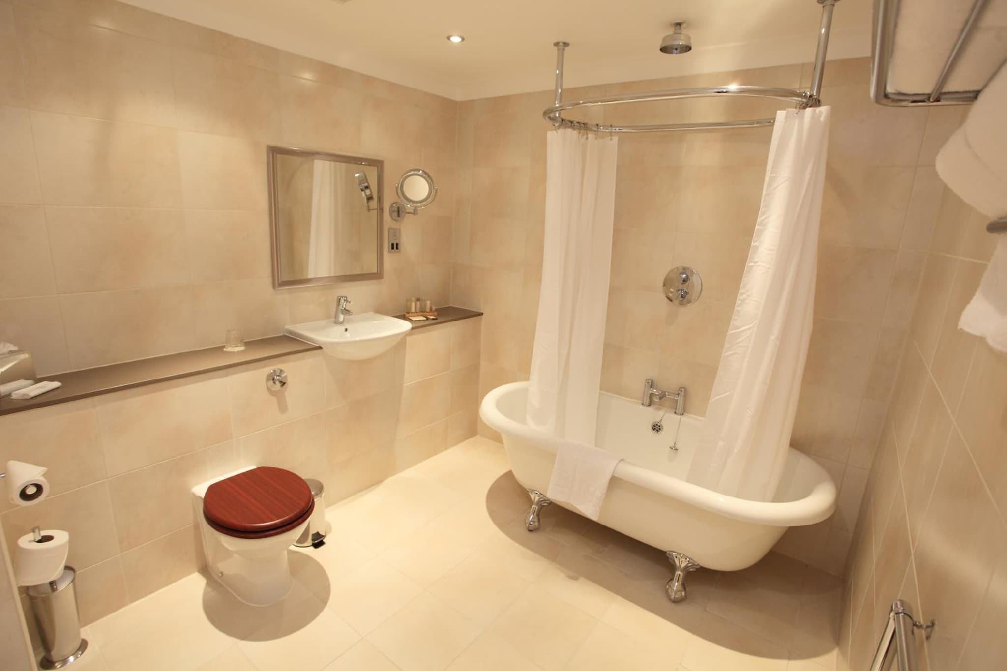 Farington Lodge Hotel photo 5