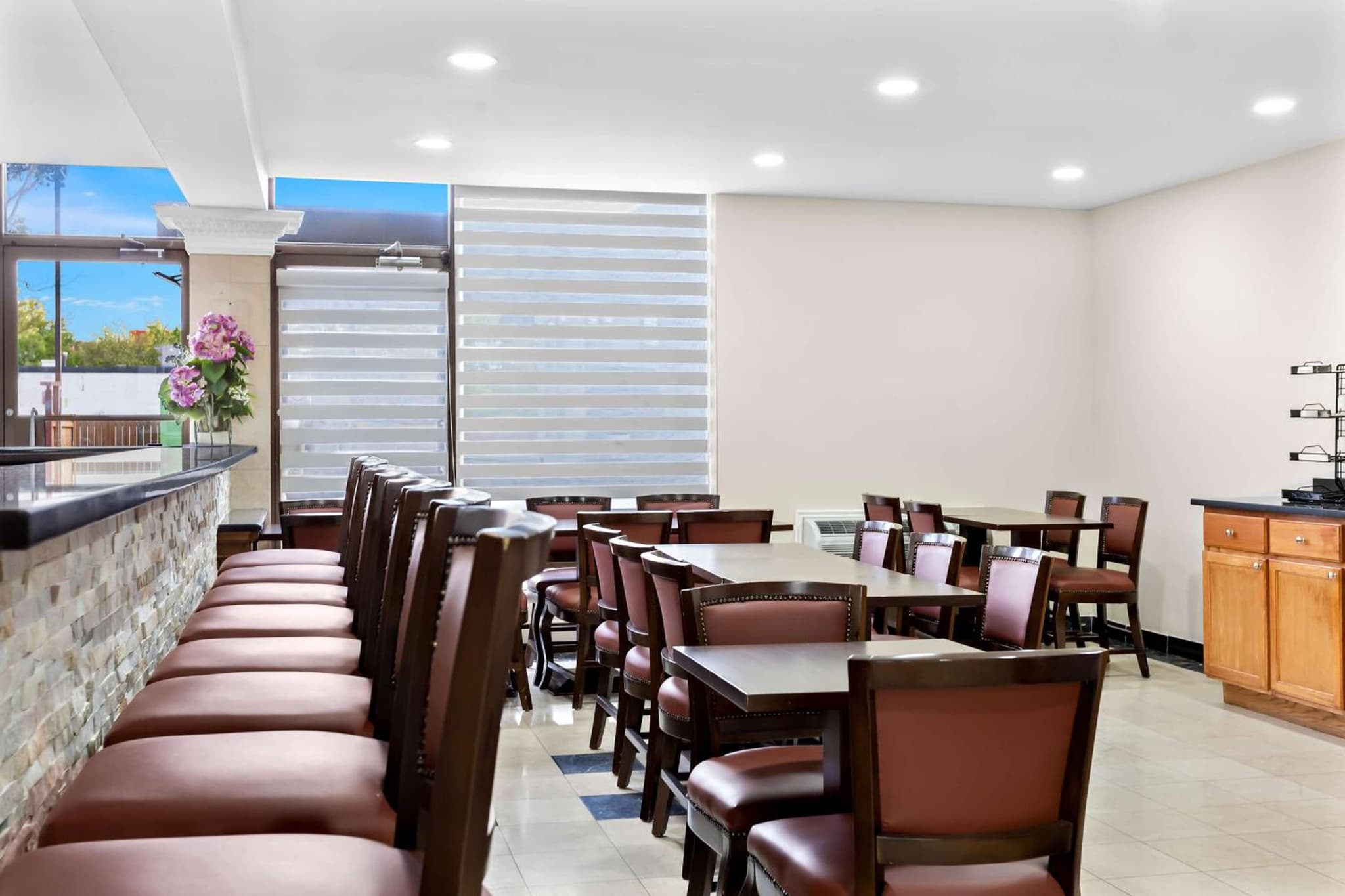 SureStay Plus by Best Western Windsor photo 2