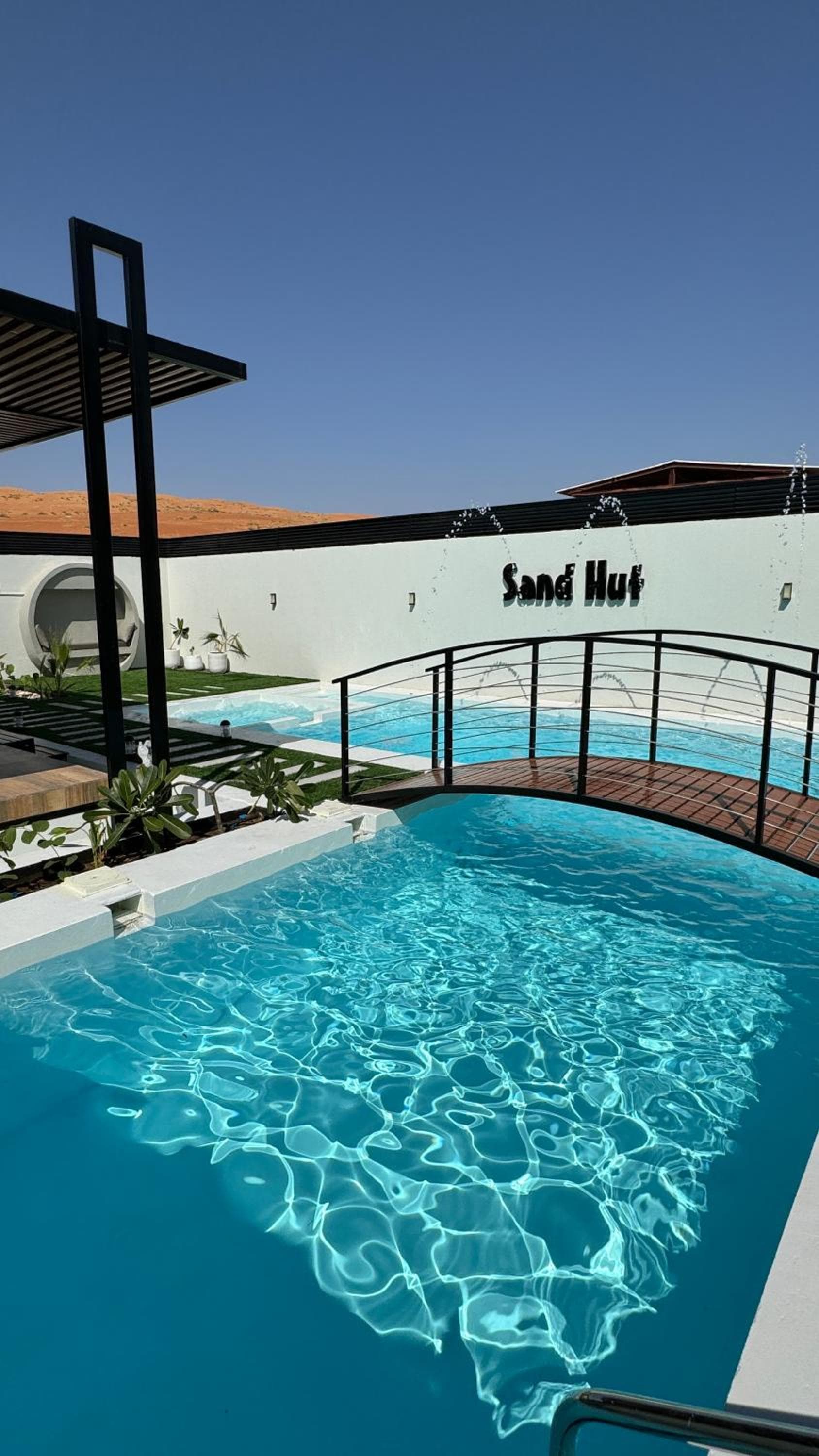 sandhut77 photo 2
