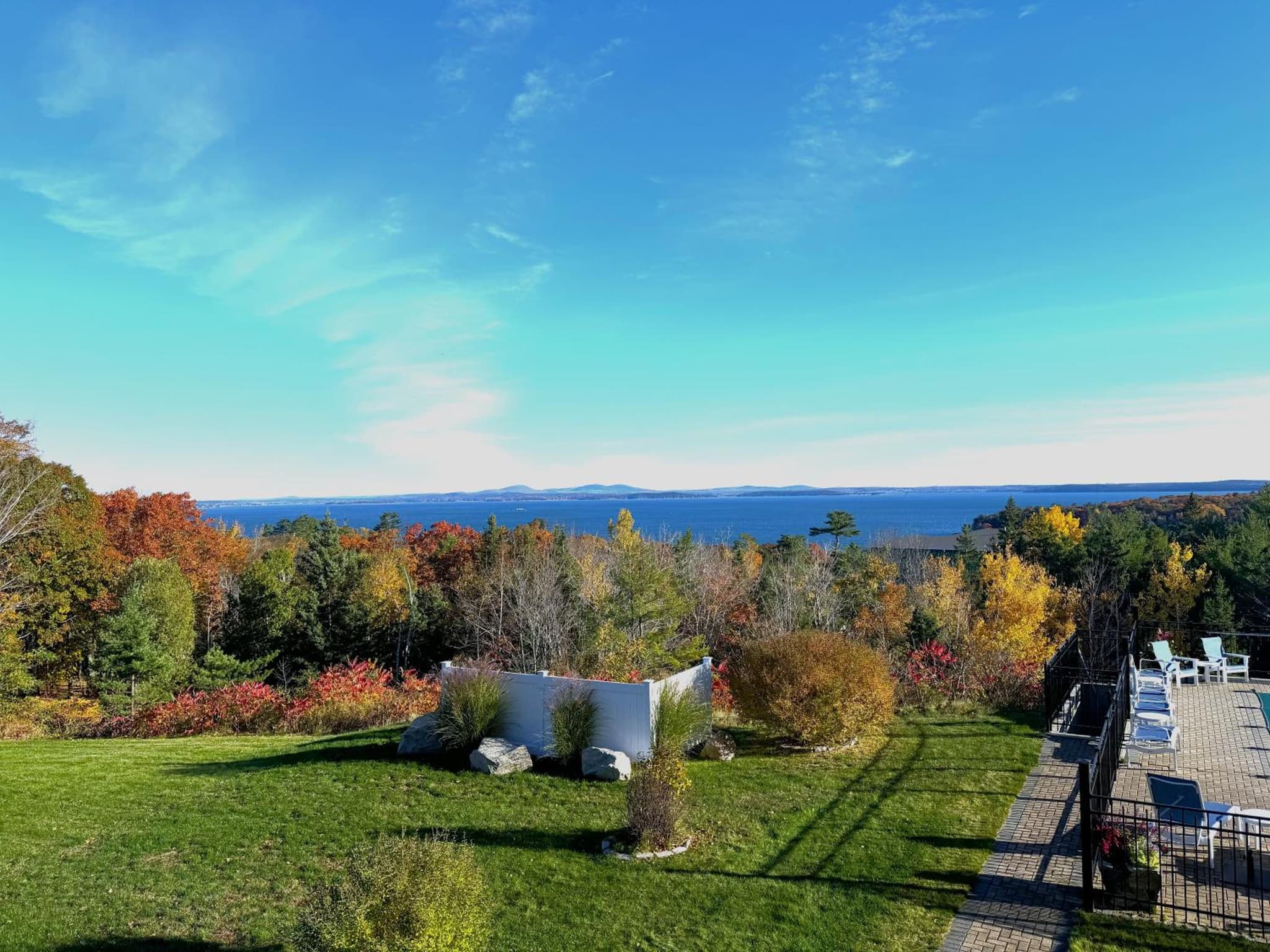 Atlantic Eyrie Lodge photo 6