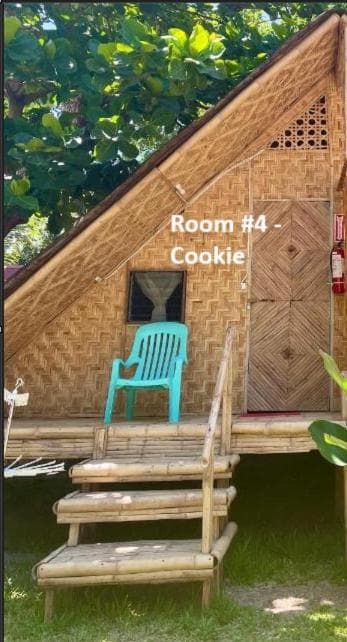 Borbon's Treehouse By the Sea photo 7