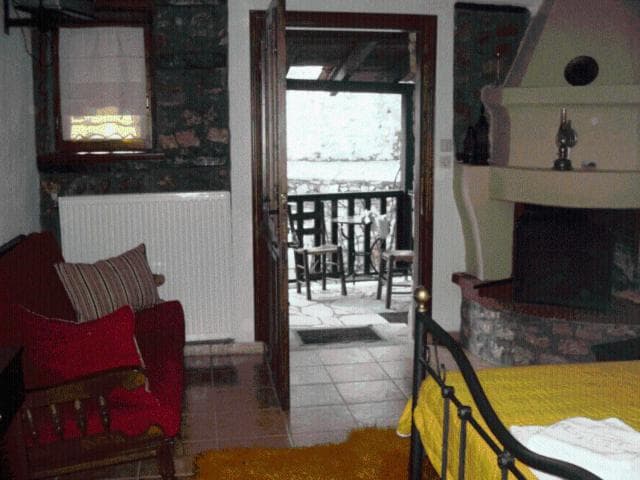 Traditional Guesthouse Archontoula photo 7