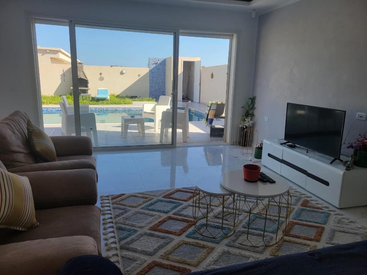 Superbe villa avec piscine sans aucun vis à vis photo 8