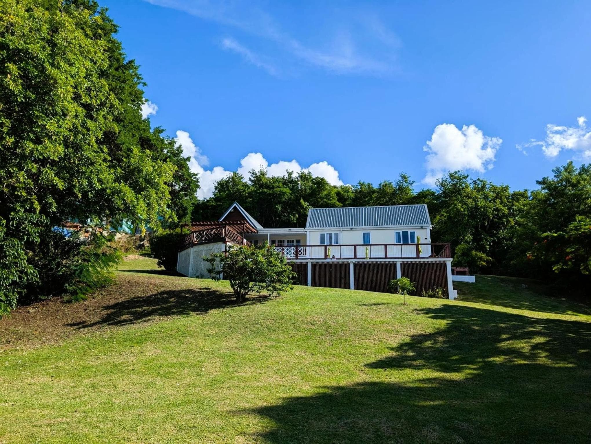 Private villa with large pool & 5min walk to beach photo 4