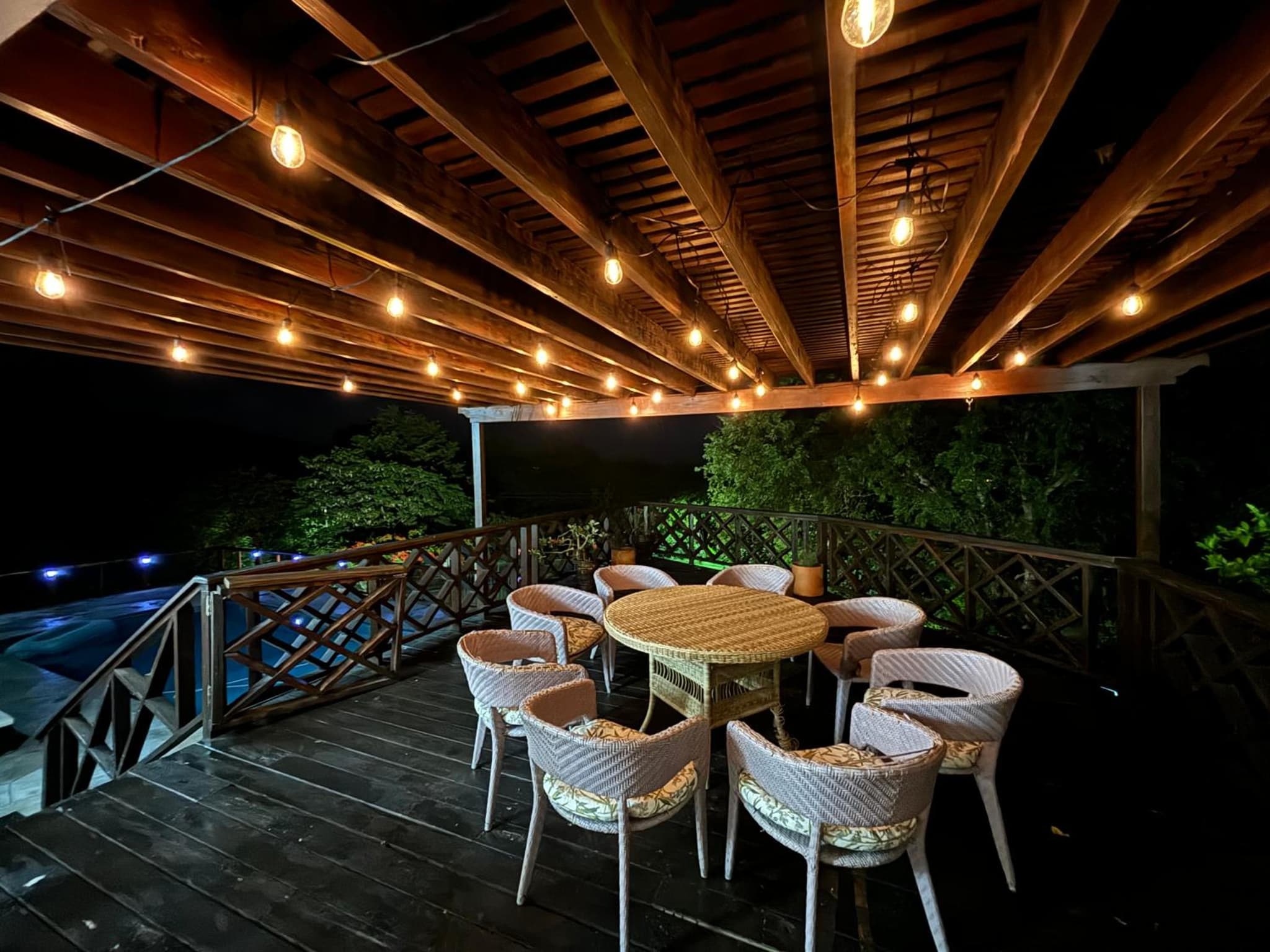 Private villa with large pool & 5min walk to beach photo 5
