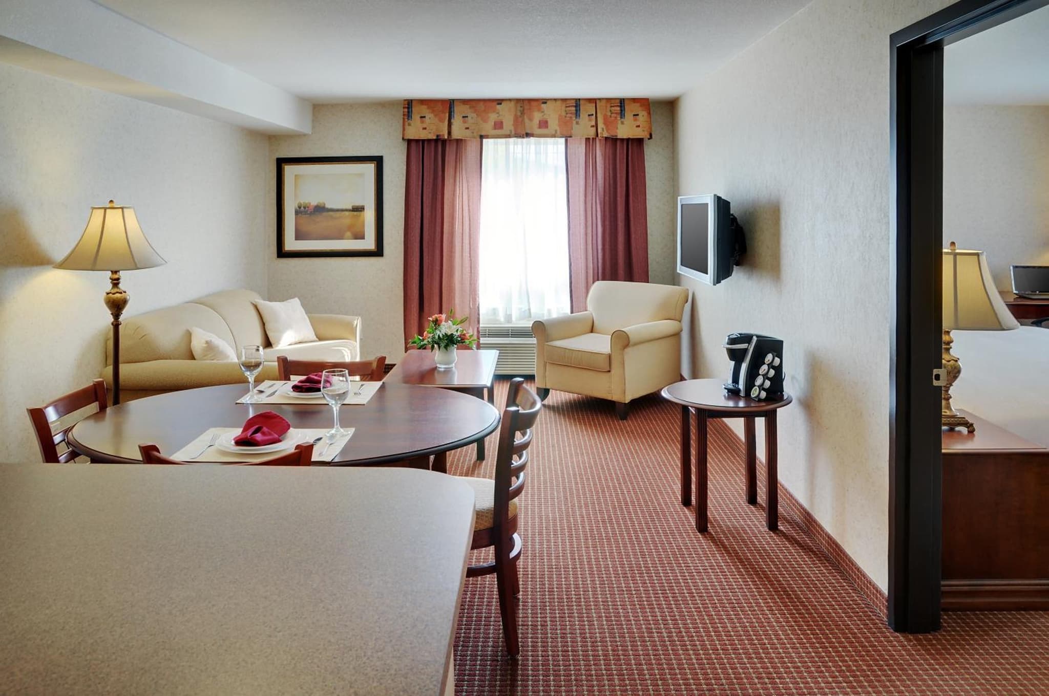 Pomeroy Inn & Suites Fort St. John photo 4