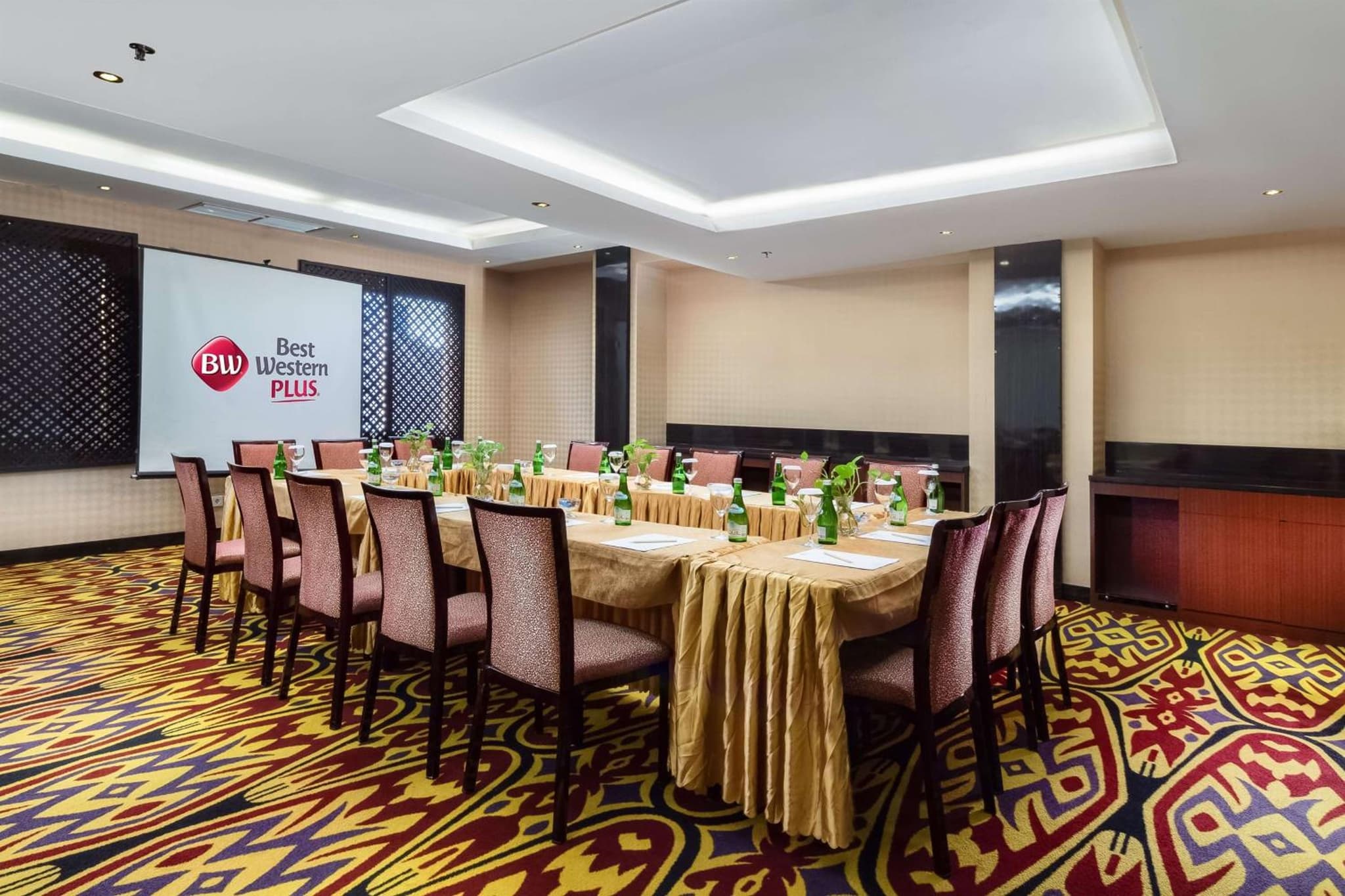 Best Western Plus Makassar Beach photo 9