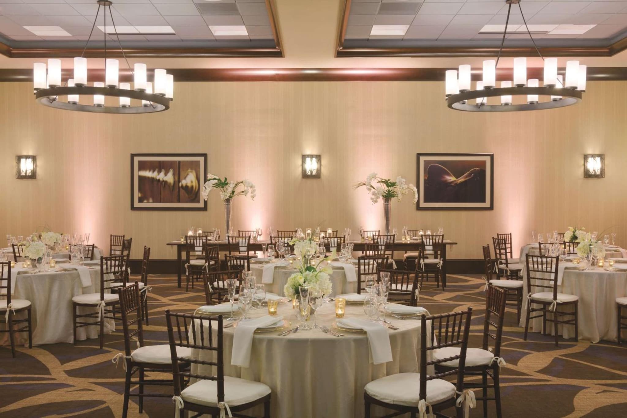 Embassy Suites Saratoga Springs photo 6