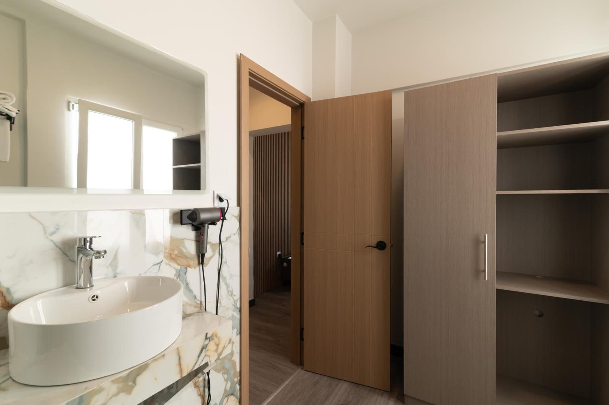 Celia Residence photo 5