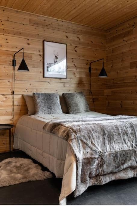 Log cabin of peace photo 5