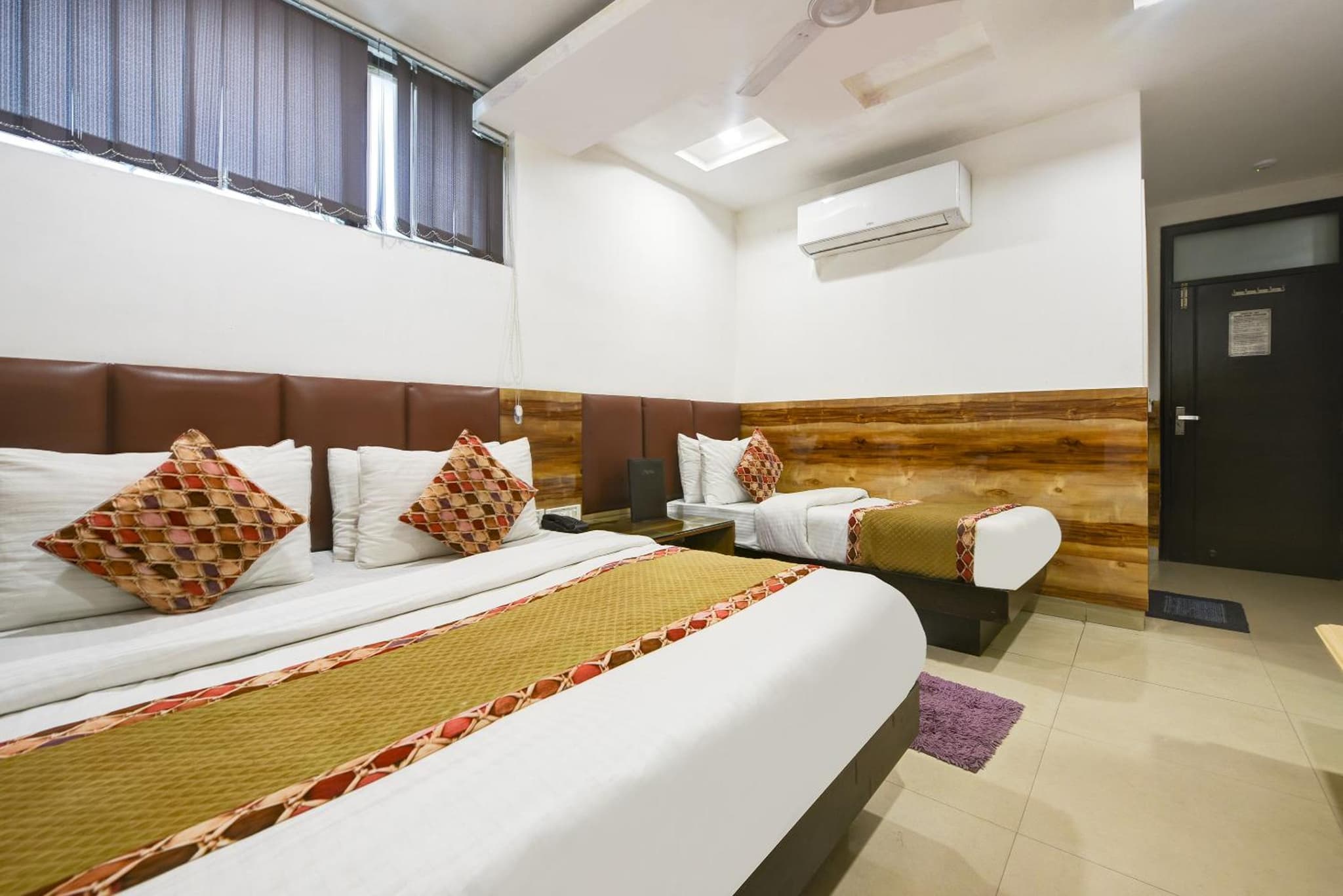 Hotel Shri Vinayak in City Centre at New Delhi Railway Station-By RCG Hotels photo 2