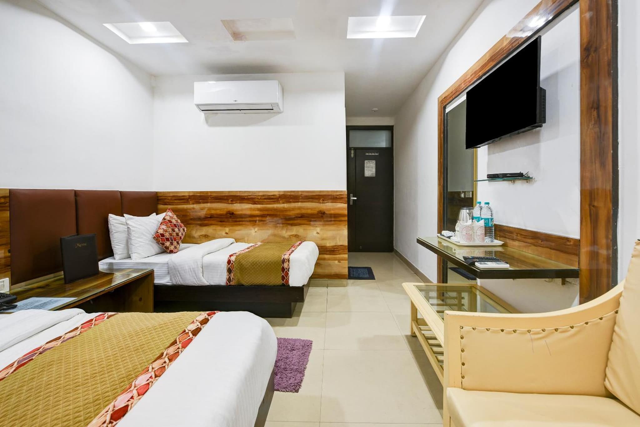 Hotel Shri Vinayak in City Centre at New Delhi Railway Station-By RCG Hotels photo 4