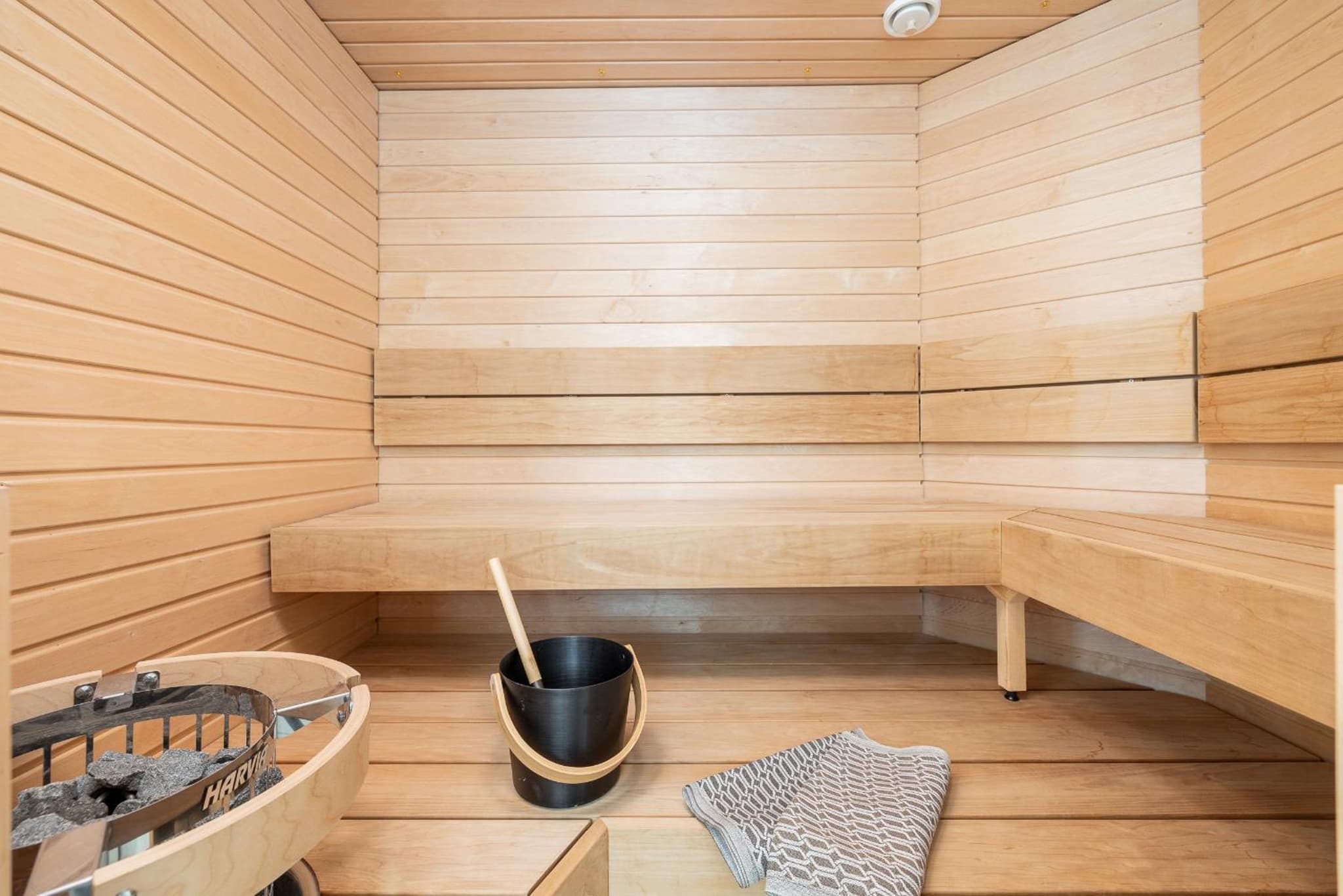 Penthouse Valsa with Private Sauna photo 5