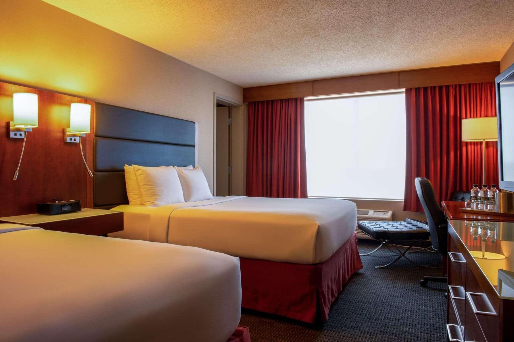 Radisson Hotel & Suites Fort McMurray photo 7