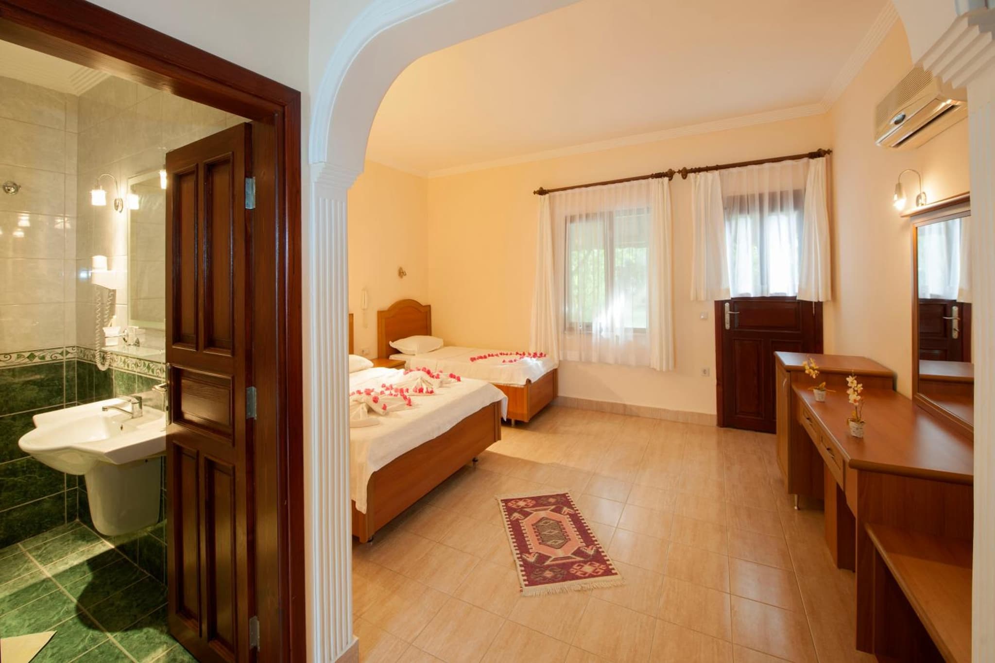 Kutle Hotel photo 7