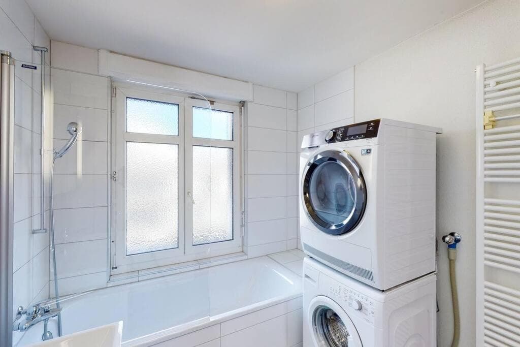 3BR city flat near Bellevue! - SF6 photo 8