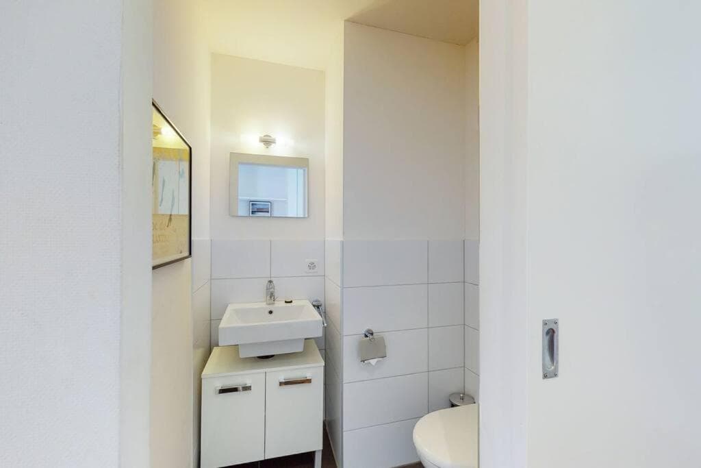 3BR city flat near Bellevue! - SF6 photo 6