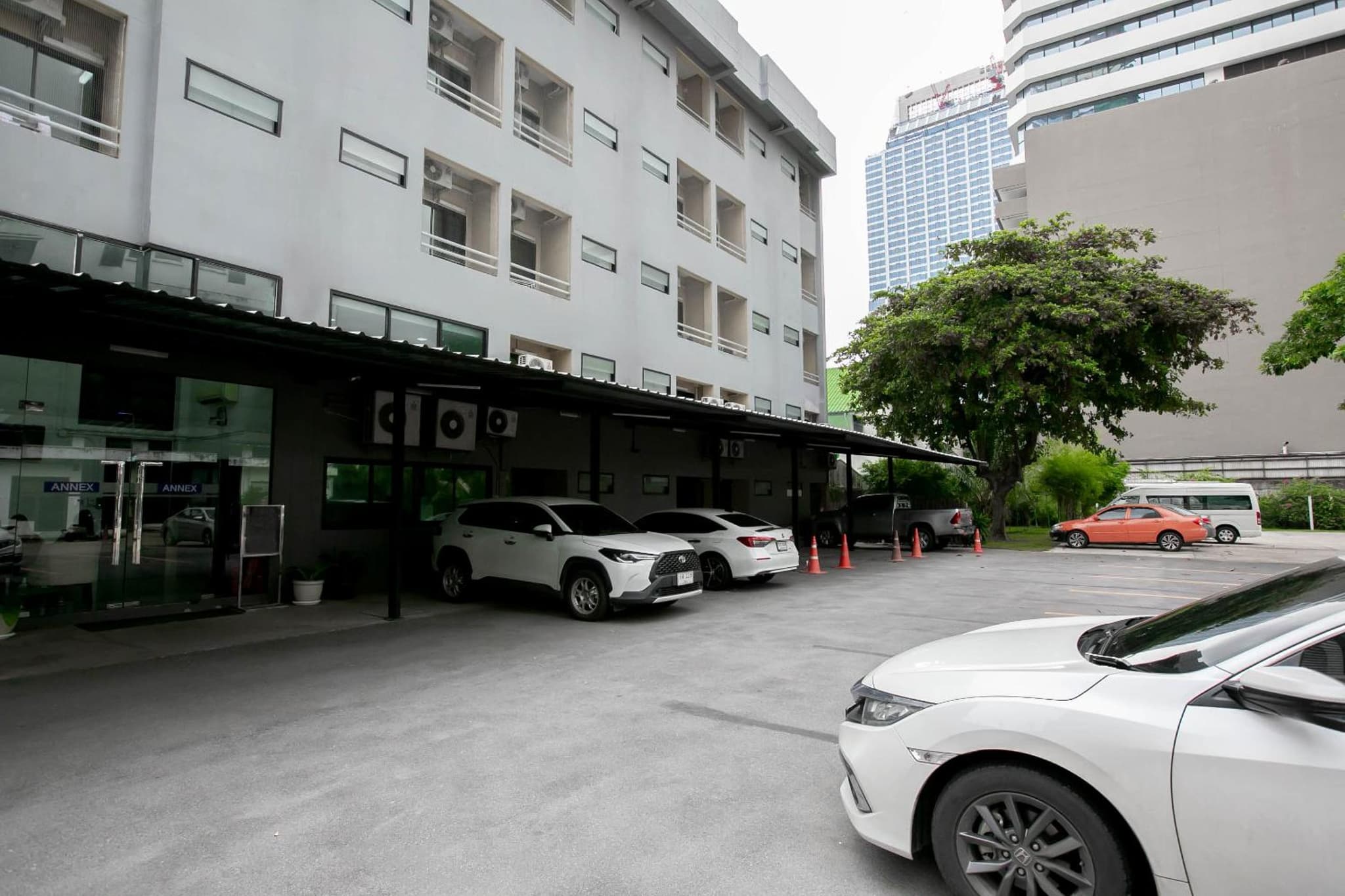Annex Lumpini Bangkok photo 3