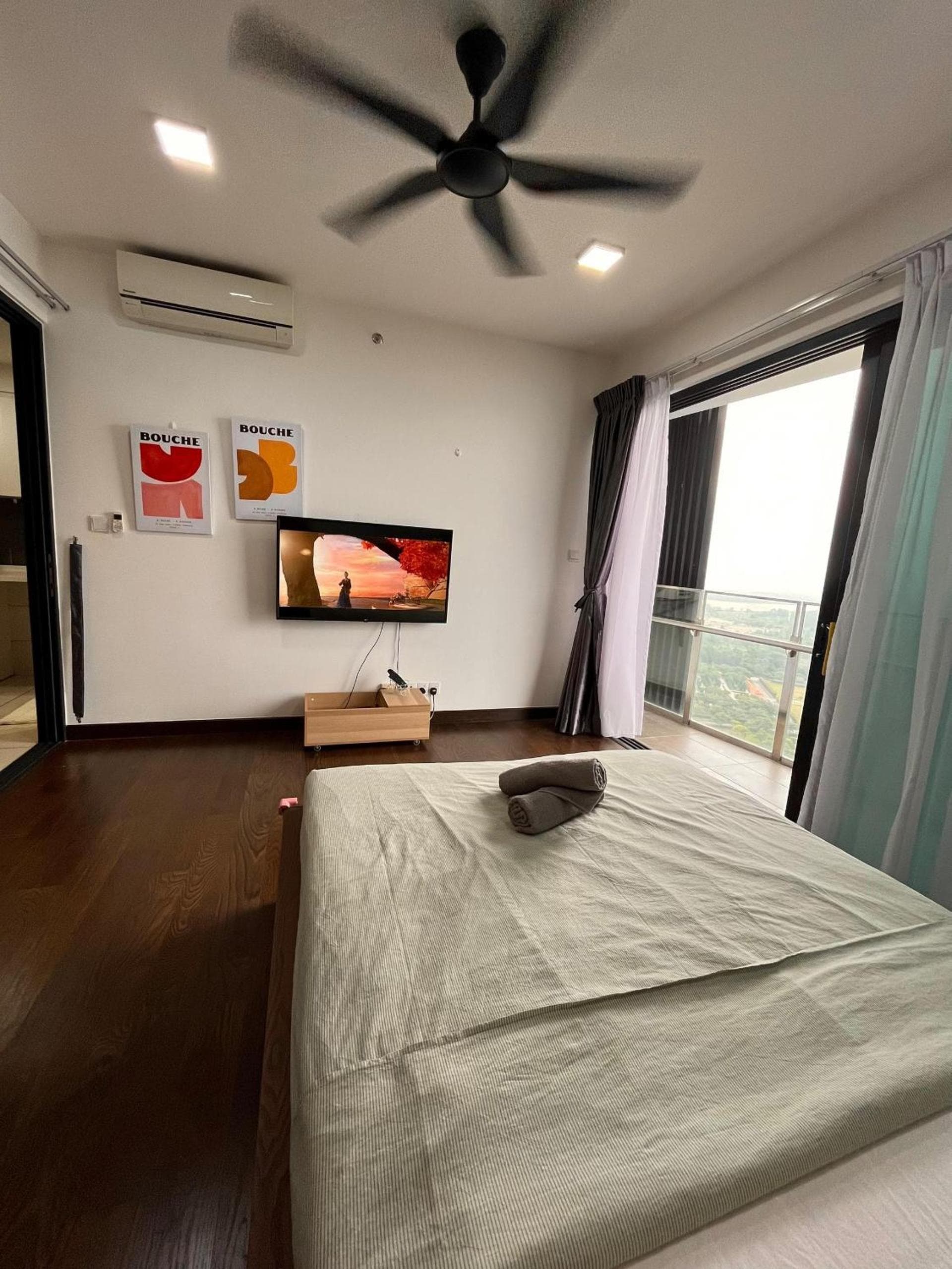 Almas Suites Puteri Harbour / Nusajaya JB 5 min to Legoaland Homespace Cozy room near 2nd link photo 2