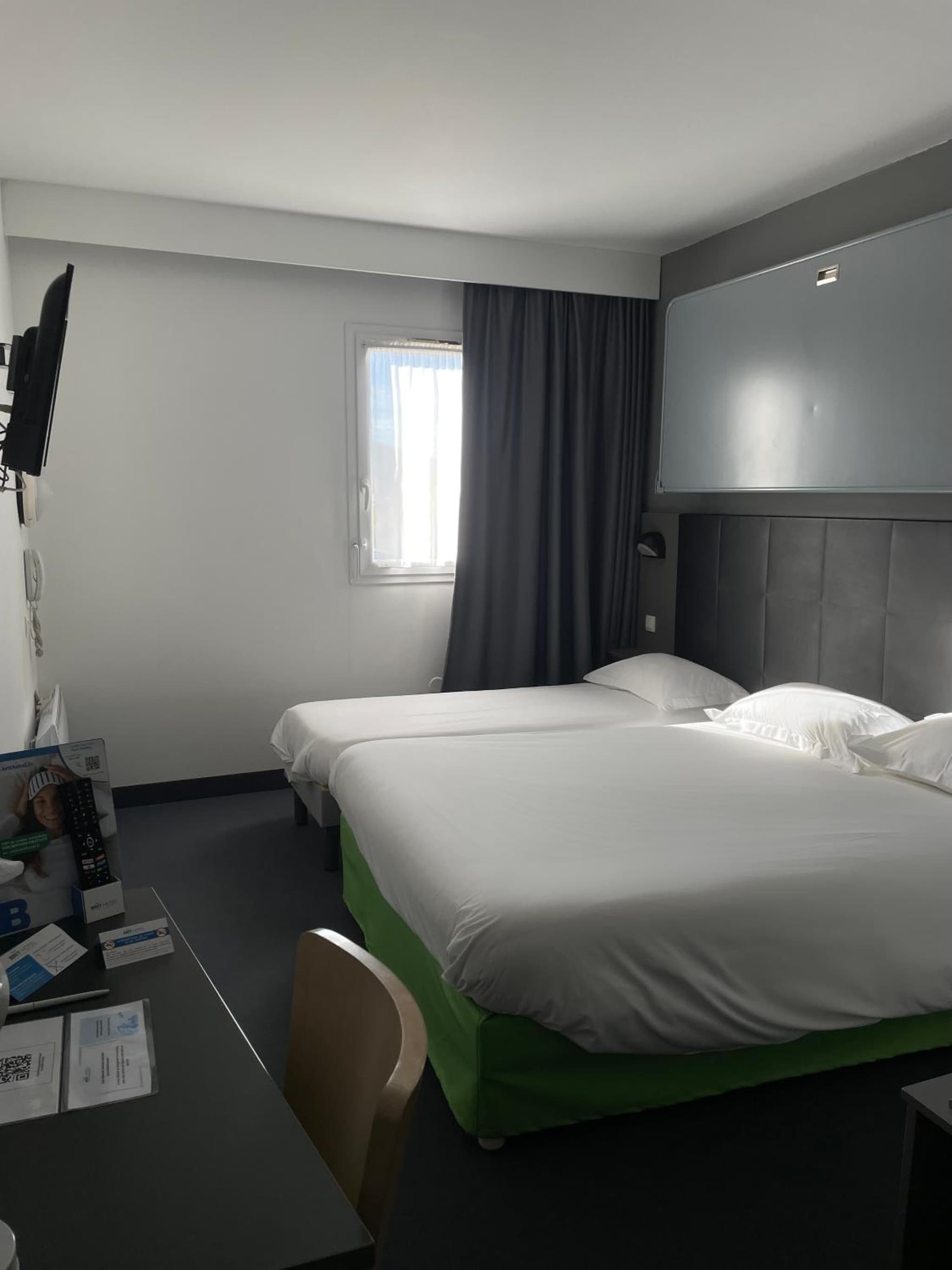 Brit Hotel Marvejols photo 7