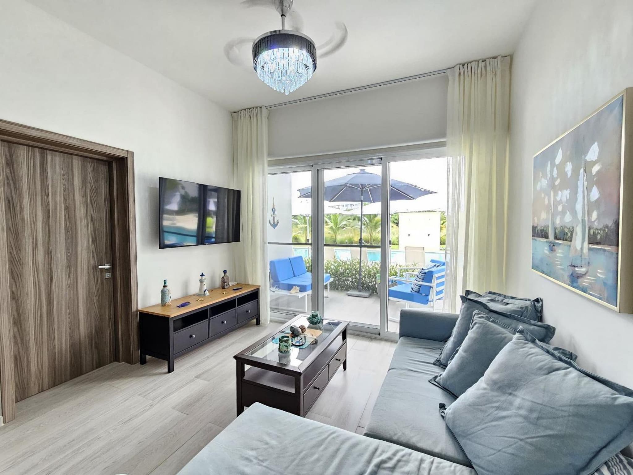 Coral Bay#2 Getaway | 2BR Condo | Pool View photo 8