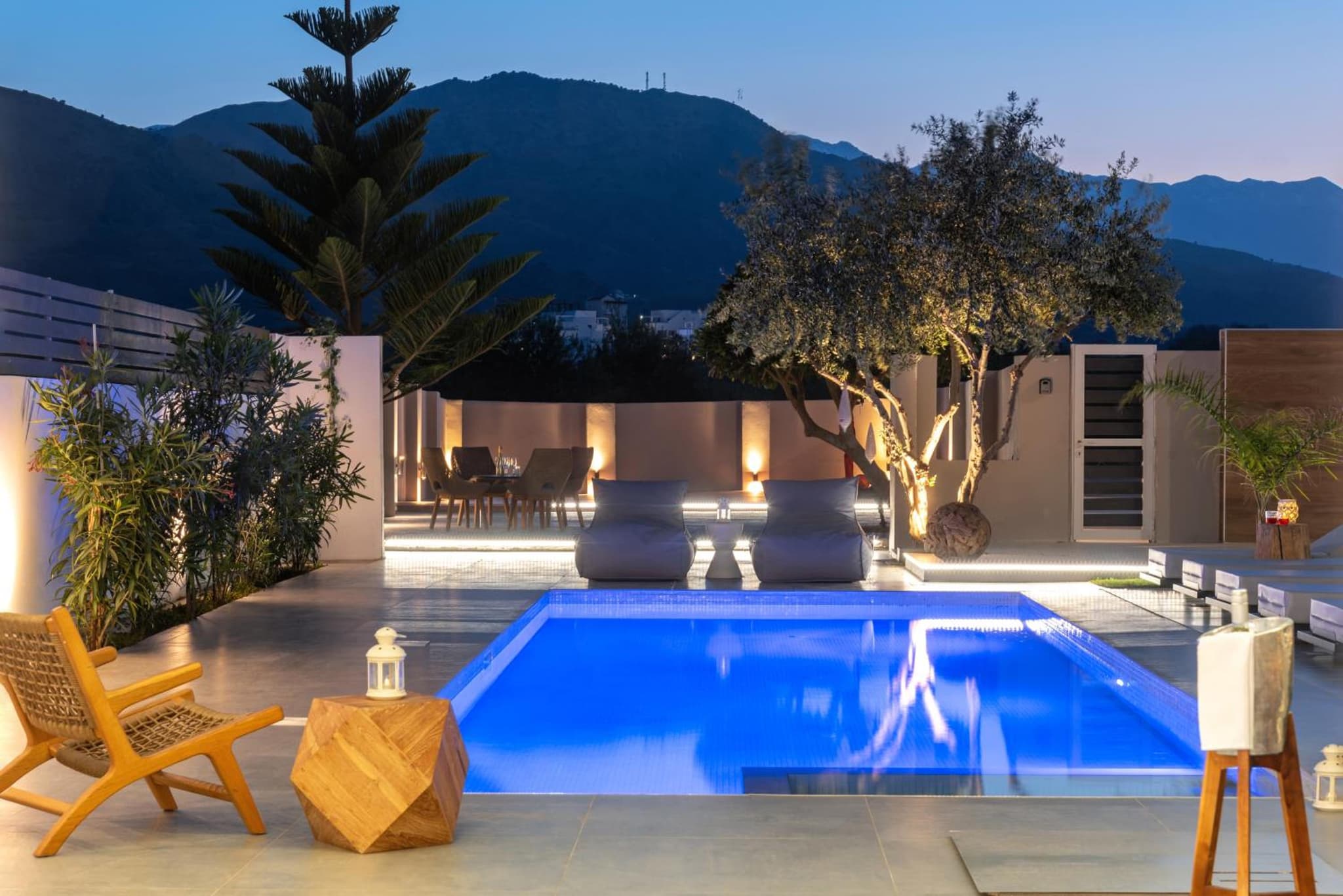 Hypnosis Beachside Villa with Private Heated Pool photo 5