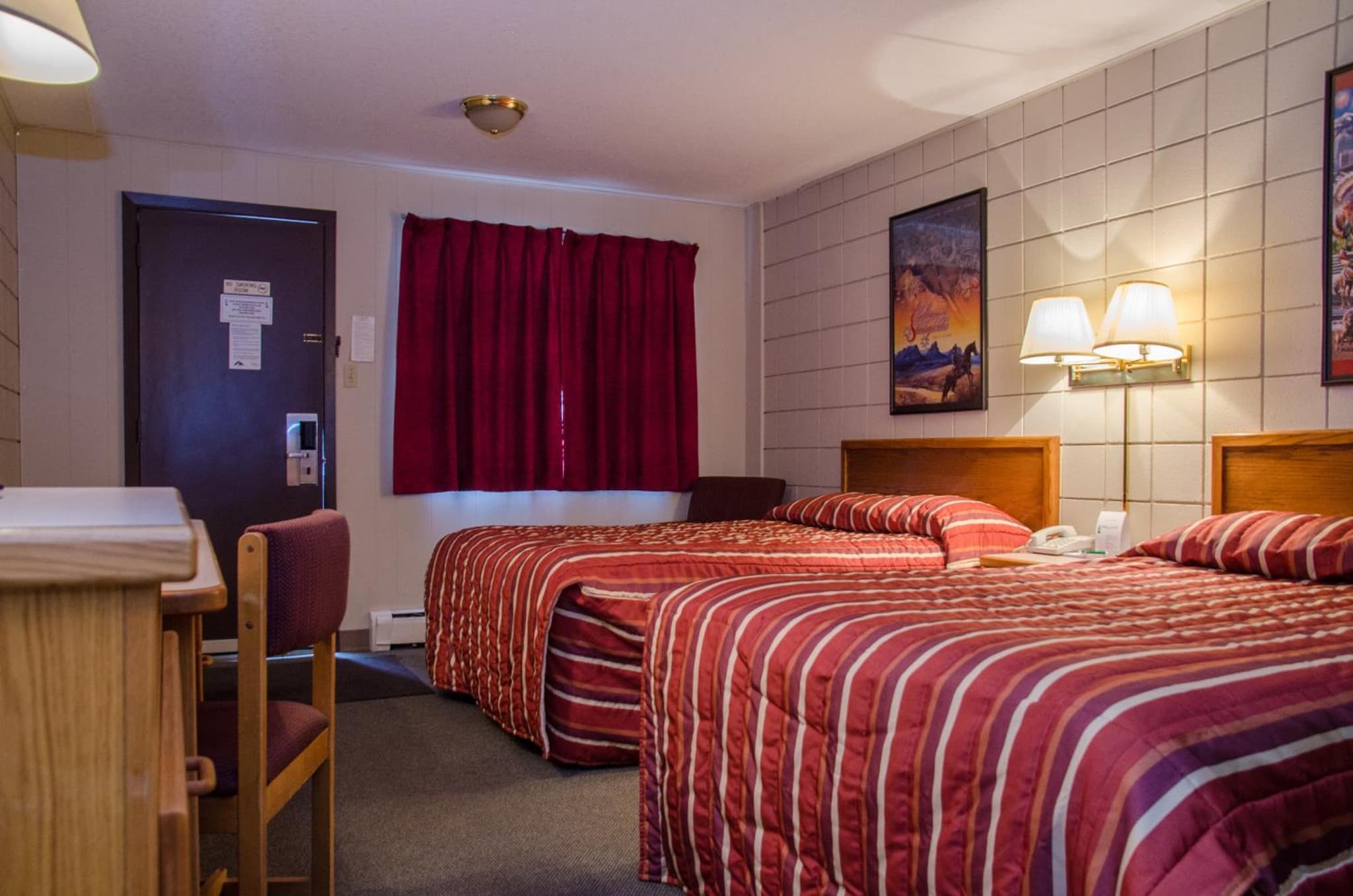 Plains Motel photo 5