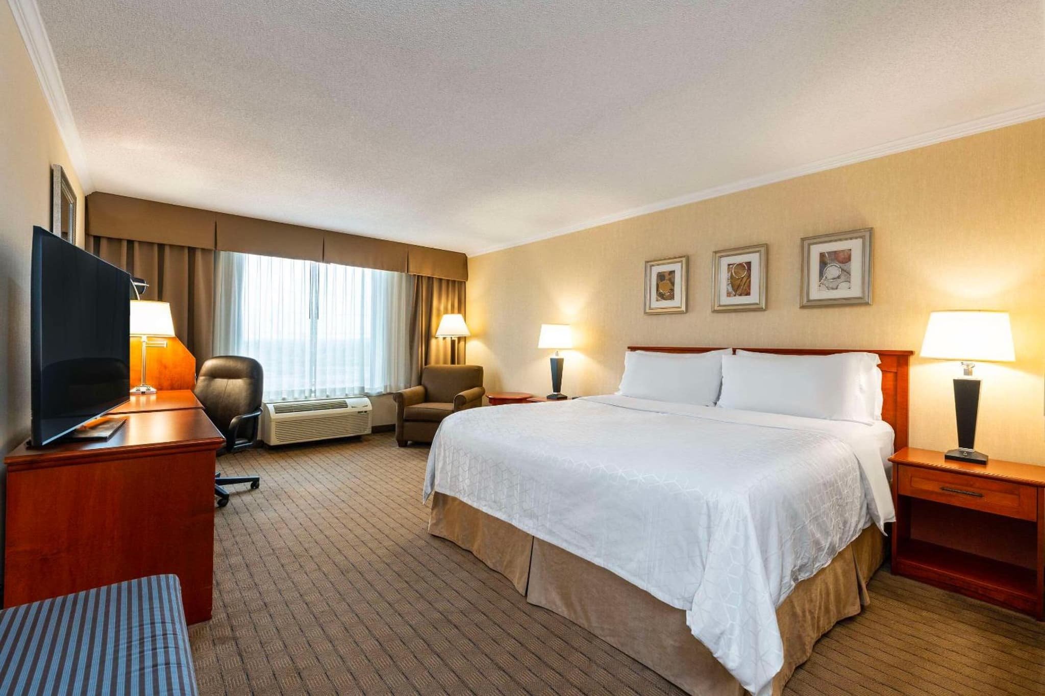 Allure Hotel & Conference Center photo 8