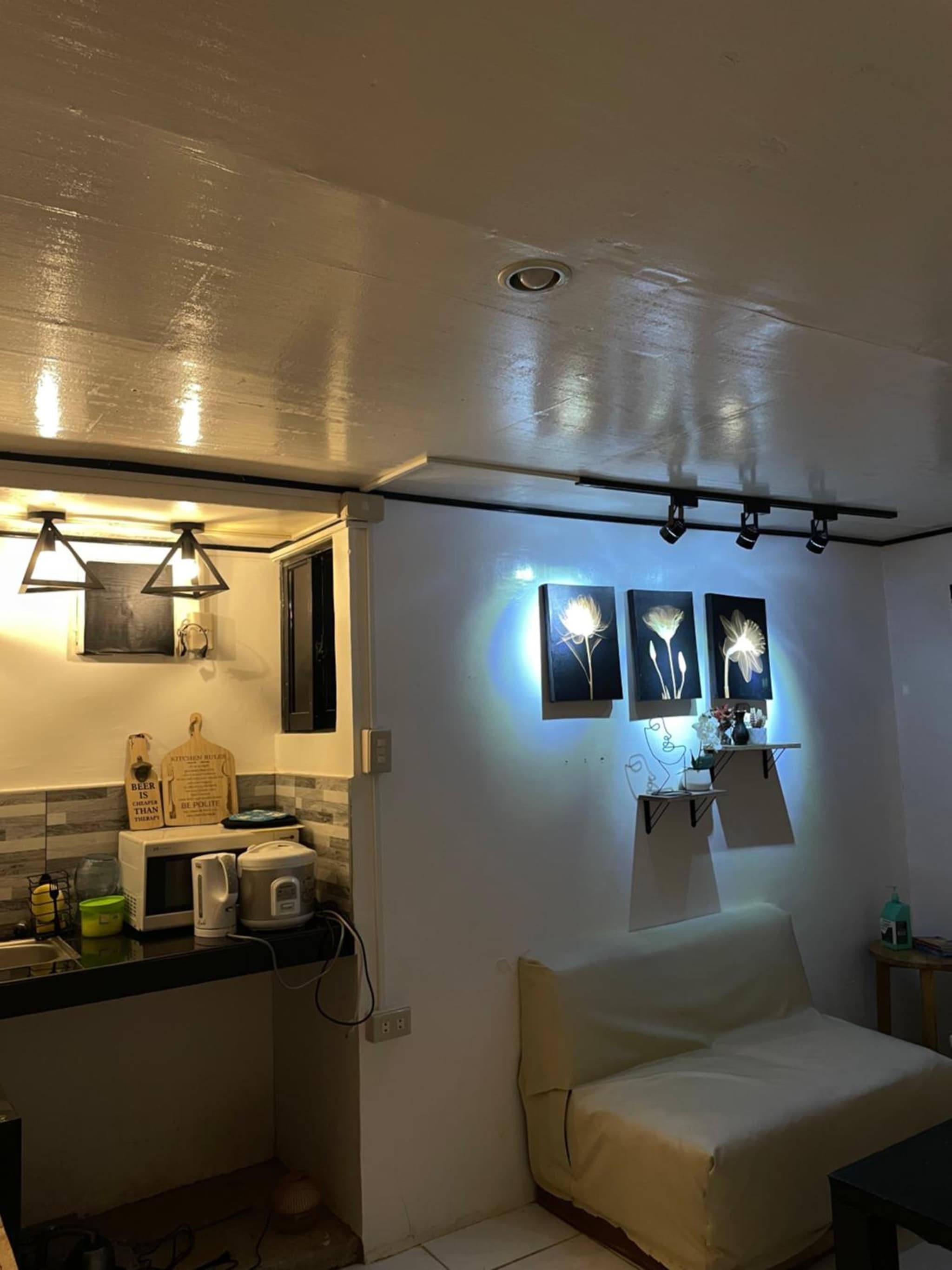 Central Hub Homestay photo 2