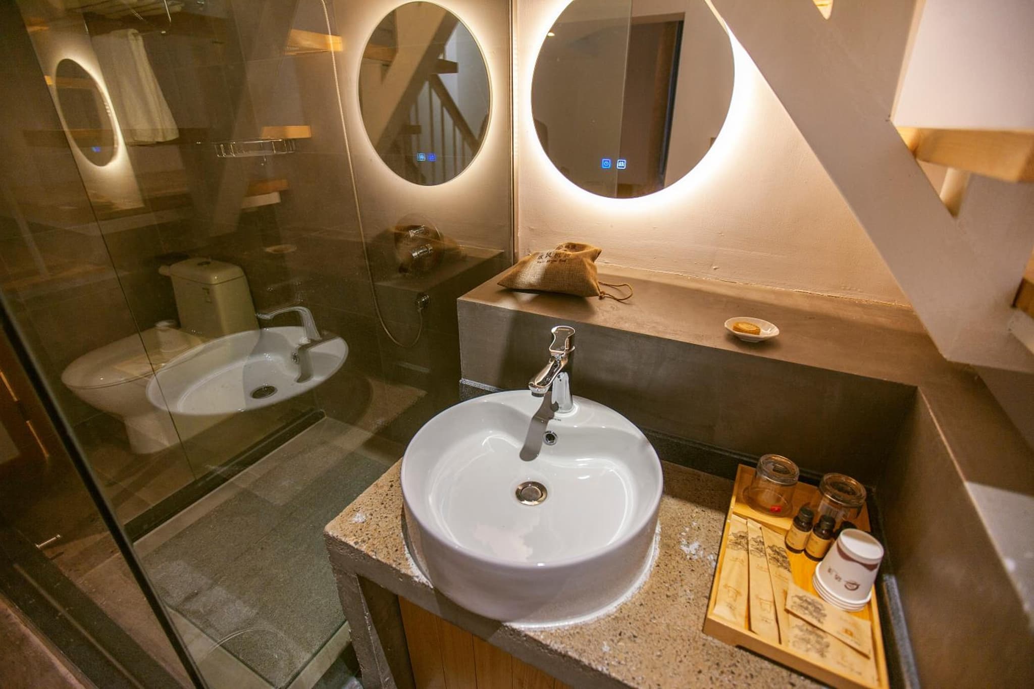 Tianmen Boutique Hotel-Free pickup from Tianmenshan-English services-Near the Tianmen Cableway photo 5