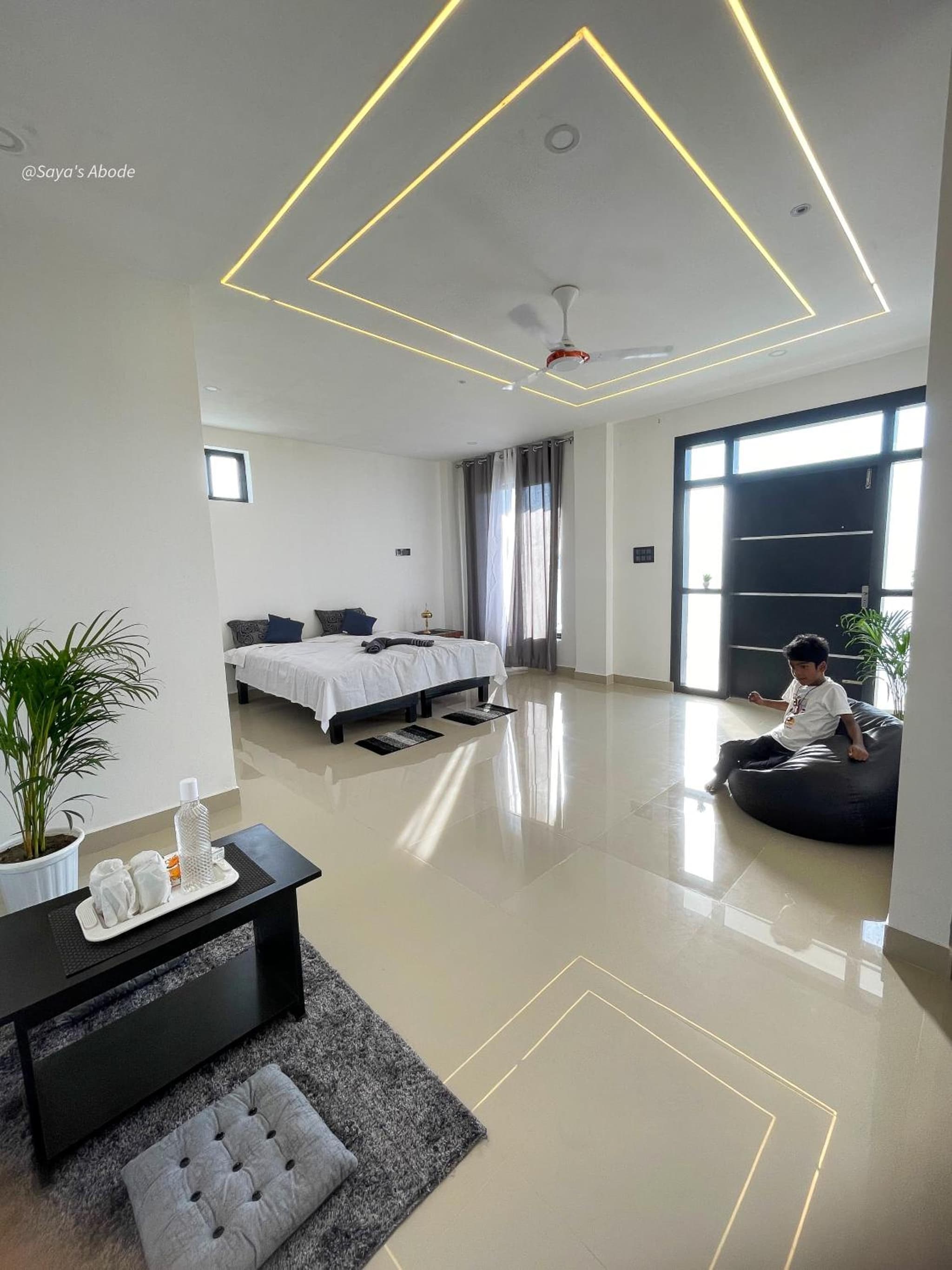 Saya's Abode - Railview Suites photo 6