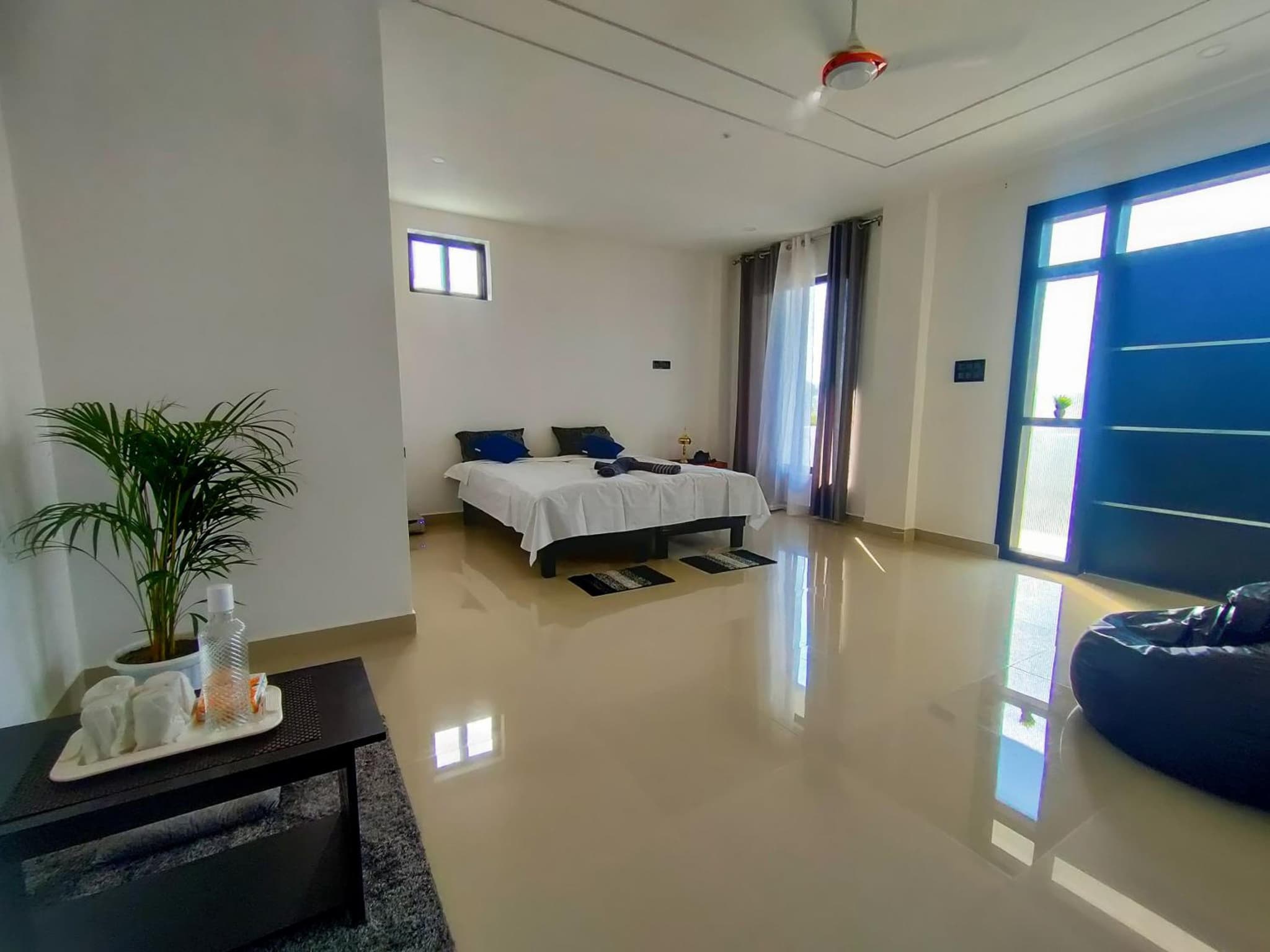 Saya's Abode - Railview Suites photo 9